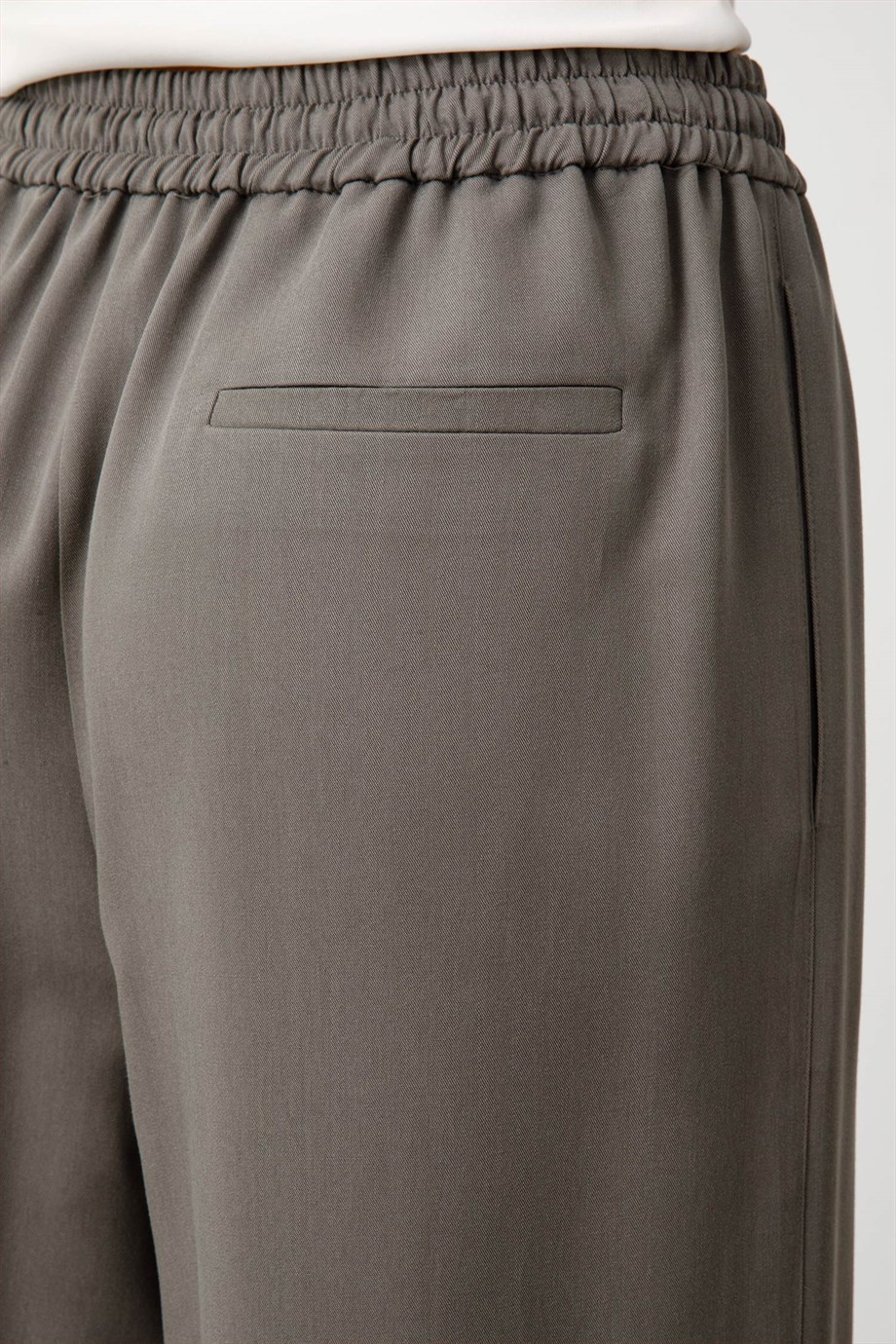 Elastan Kemerli Bol Paça Pantolon