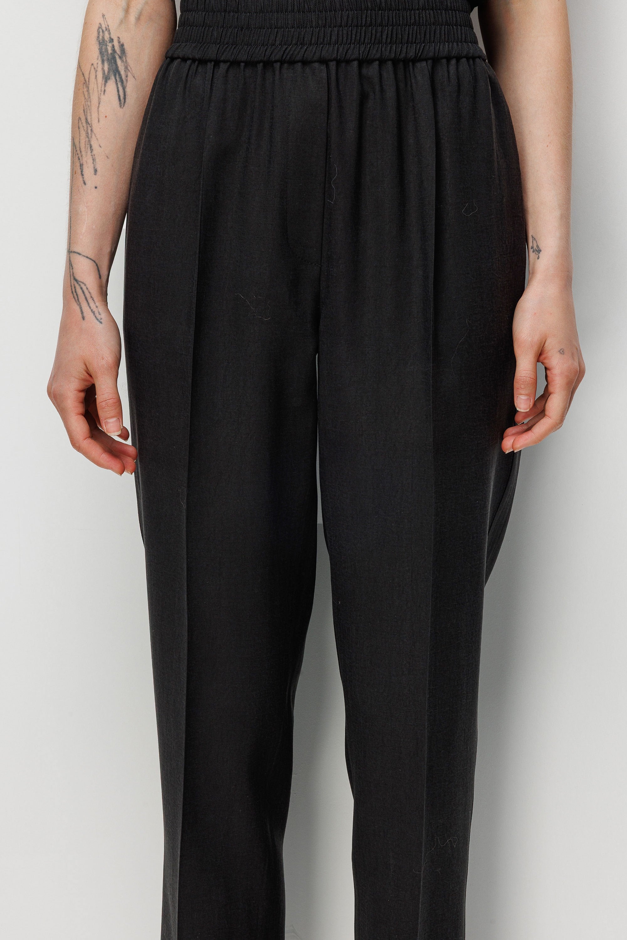 Elastan Kemerli Dar Paça Pantolon