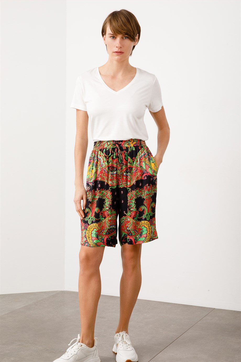 Elastan Kemerli Emp. Şort