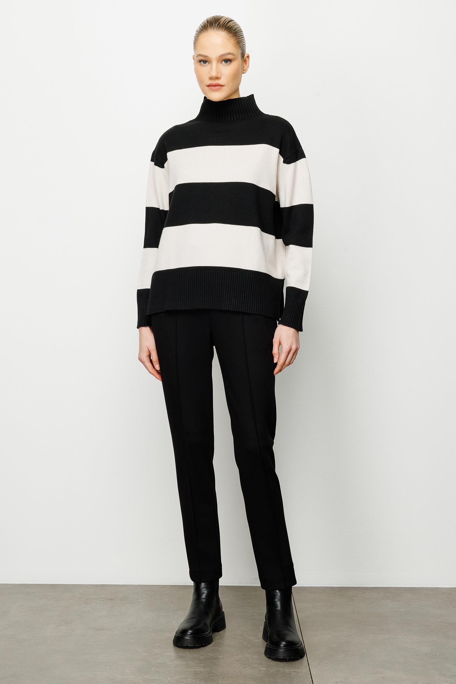 Elastan Kemerli Önden Dikişli Pantolon