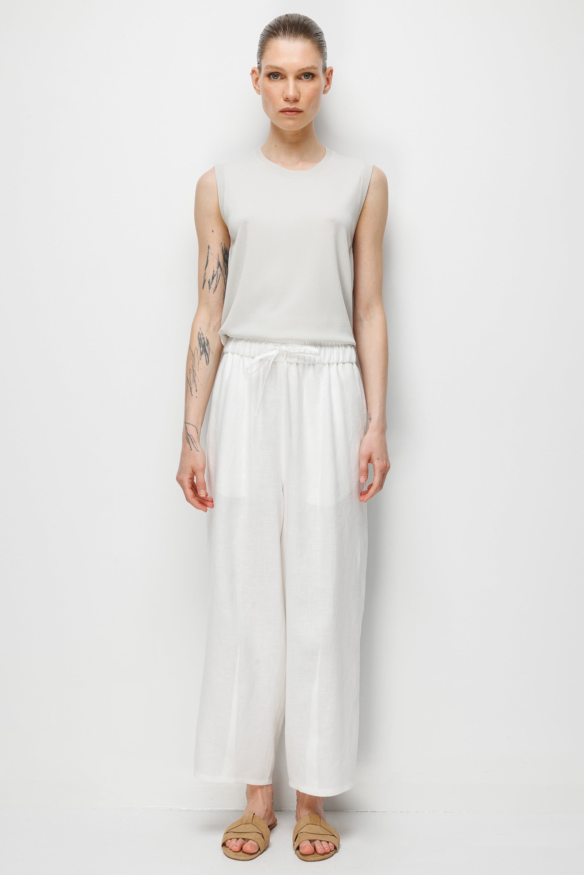 Elastan Kemerli Pensli Keten Pantolon