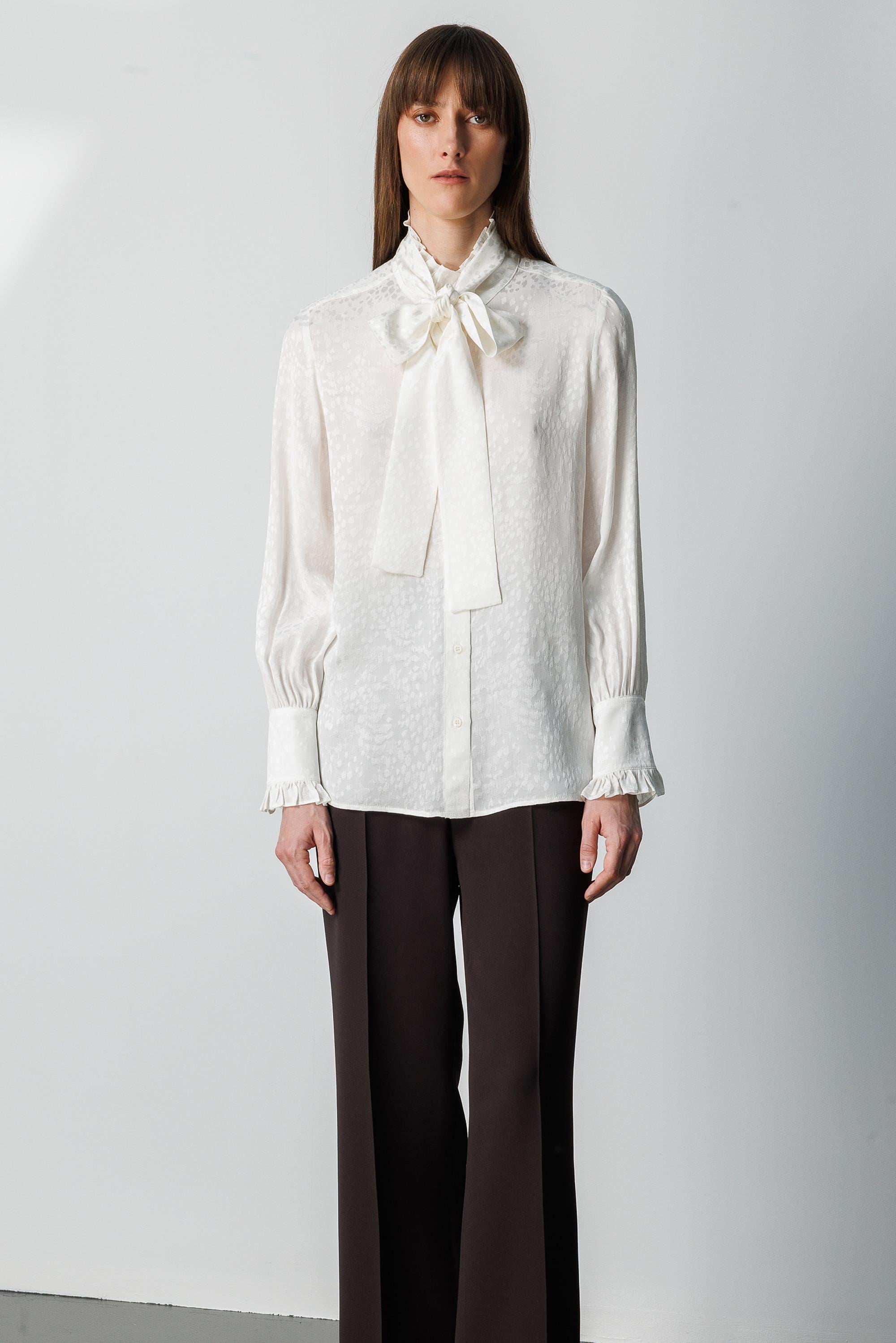 Fularlı Jakarlı Bluz