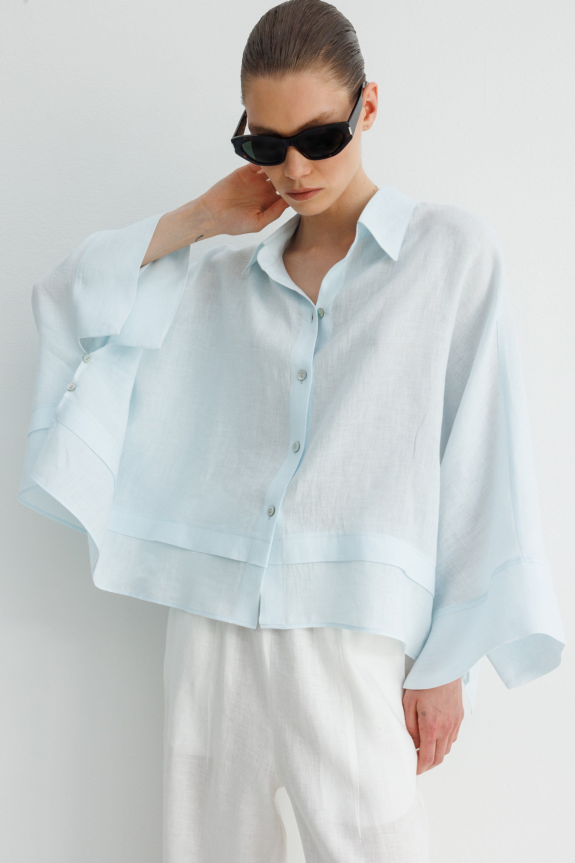 Geniş Manşetli Keten Bluz