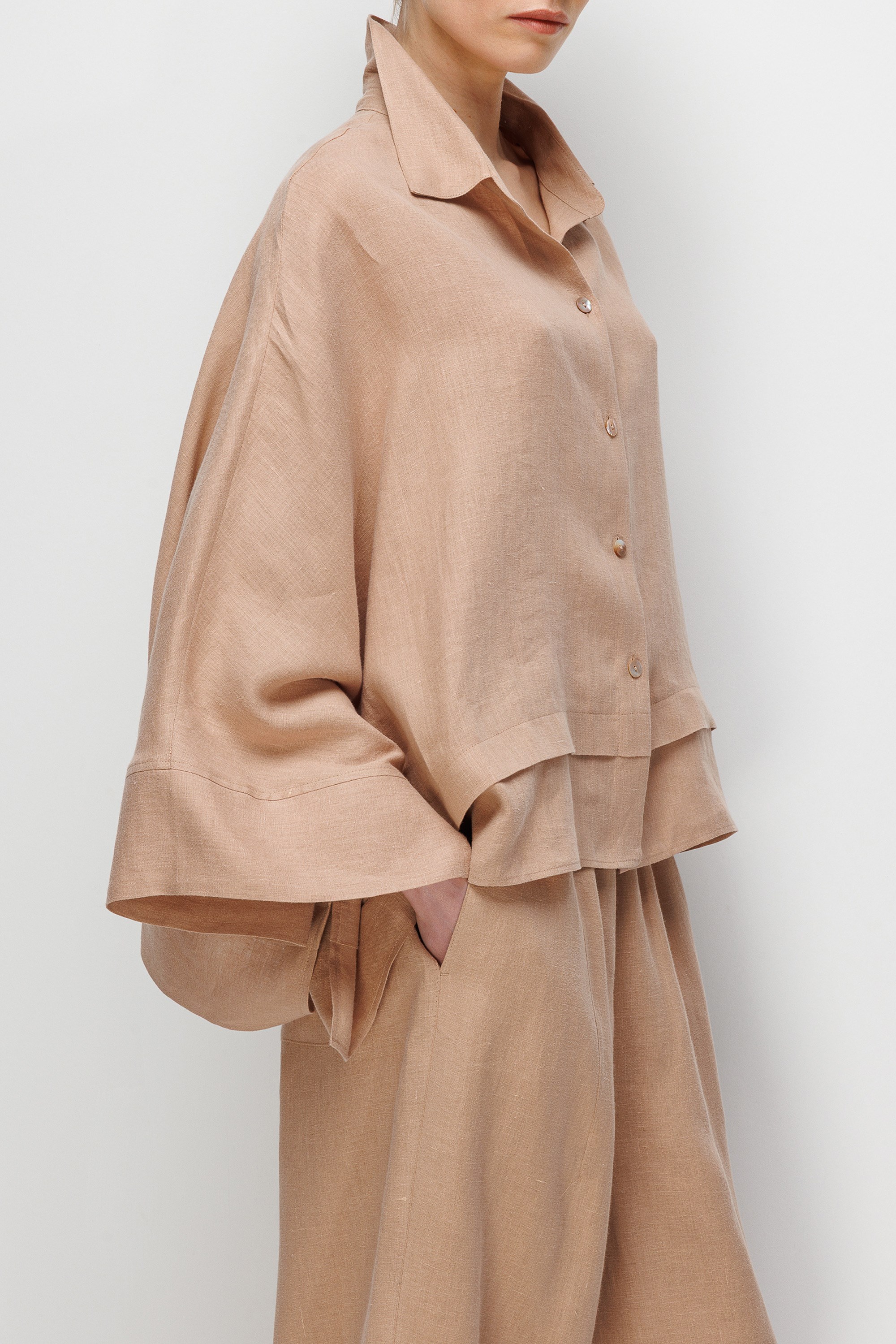 Geniş Manşetli Keten Bluz