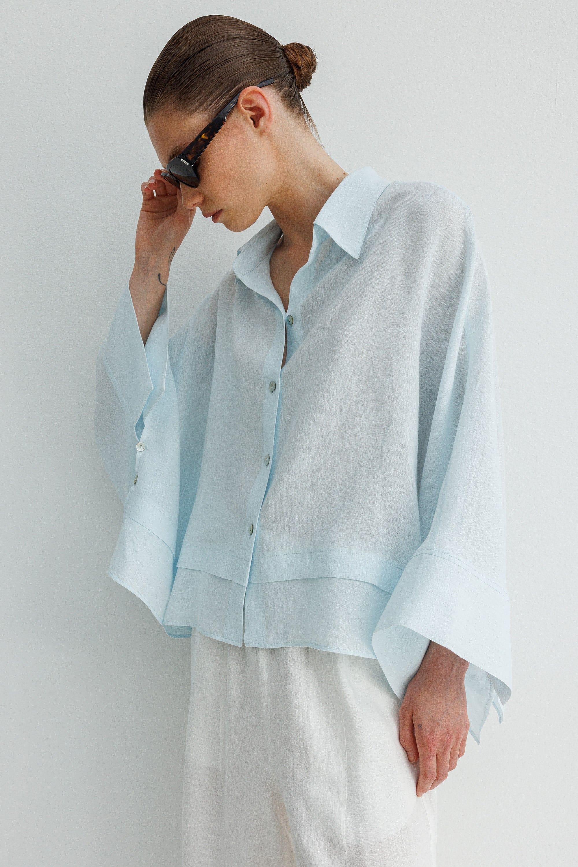 Geniş Manşetli Keten Bluz