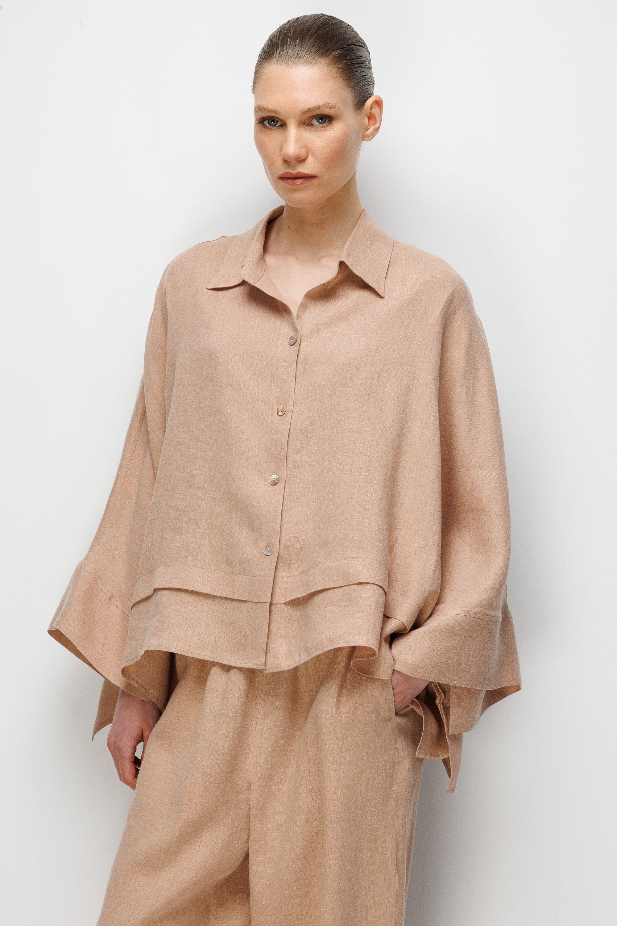 Geniş Manşetli Keten Bluz