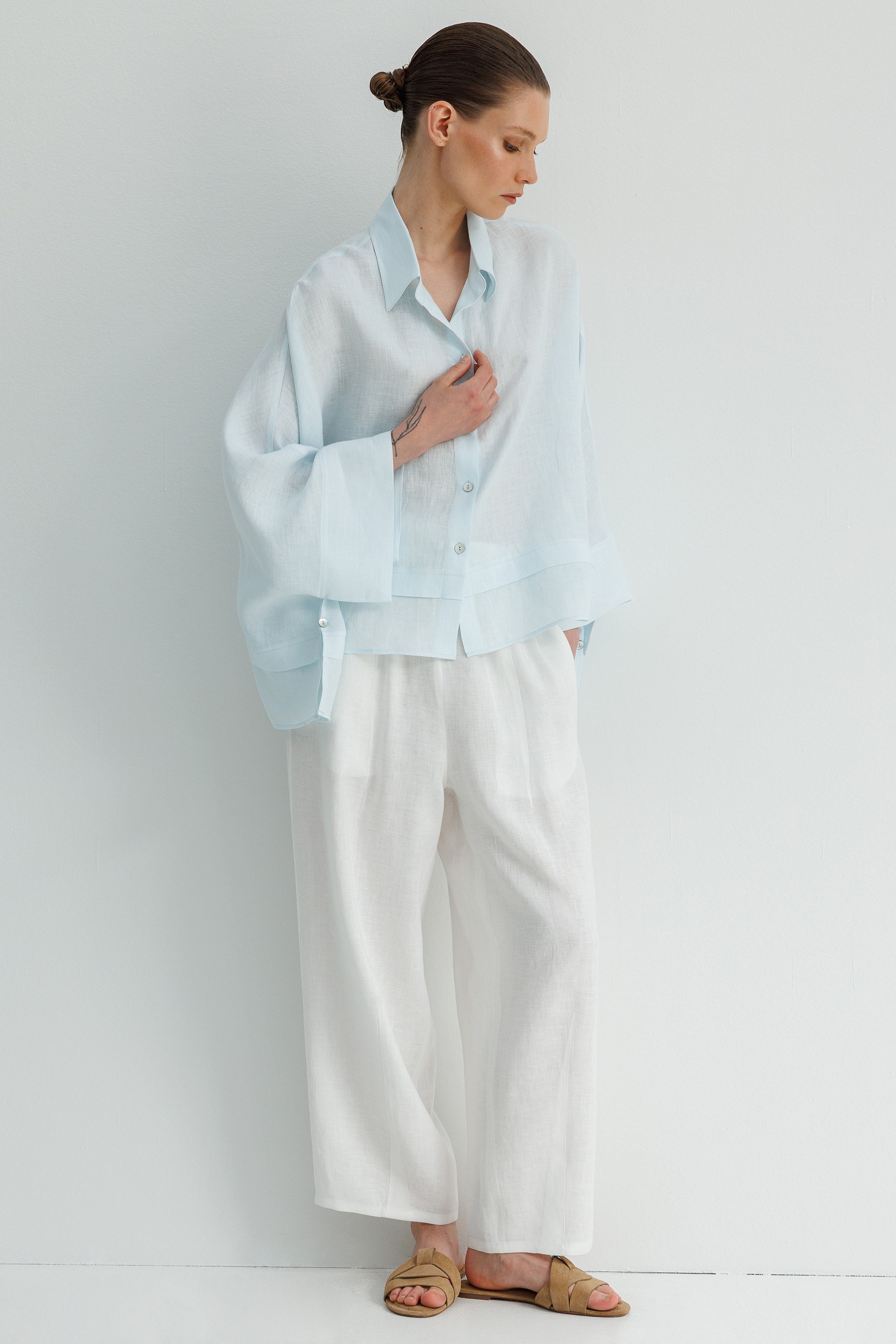 Geniş Manşetli Keten Bluz