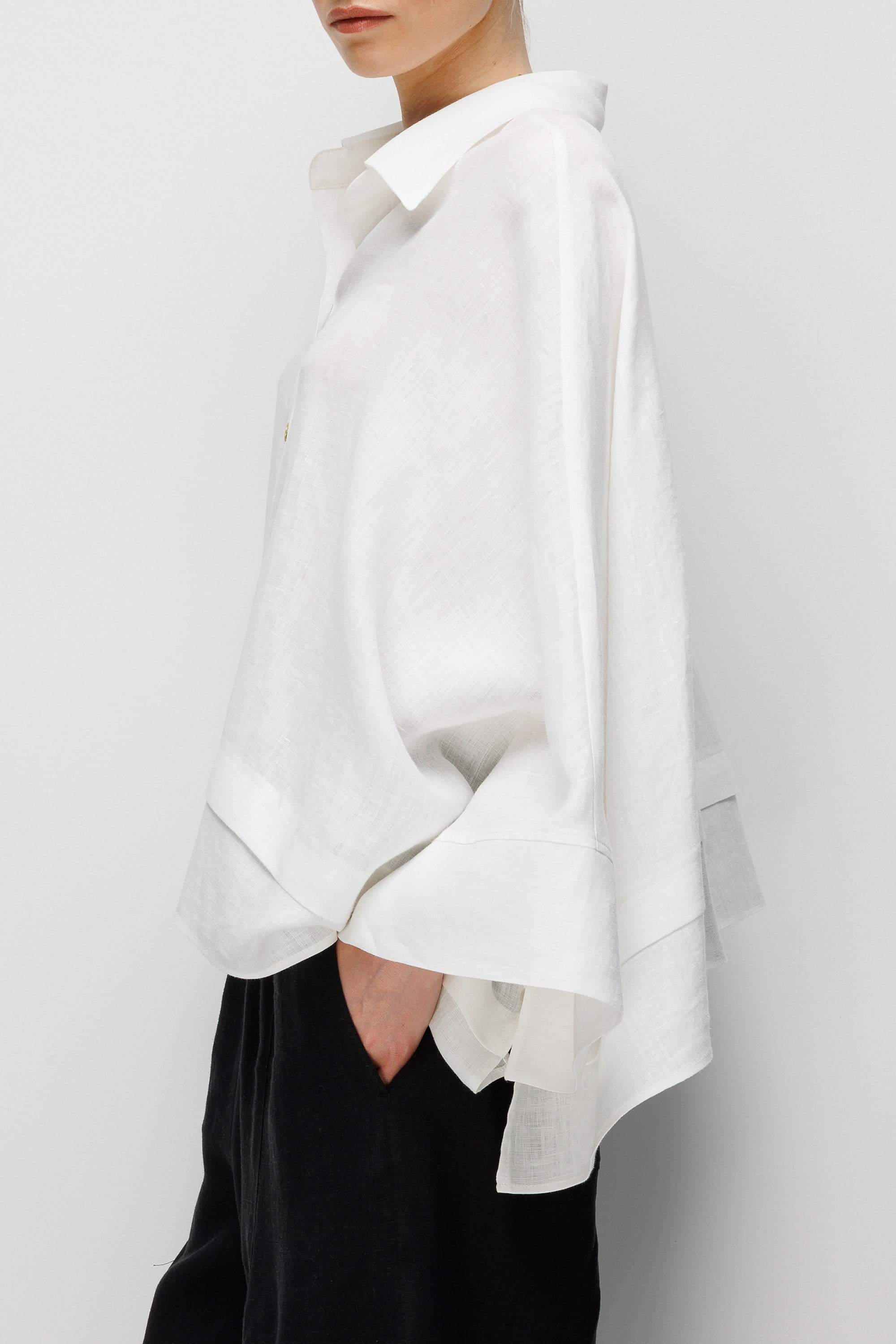 Geniş Manşetli Keten Bluz