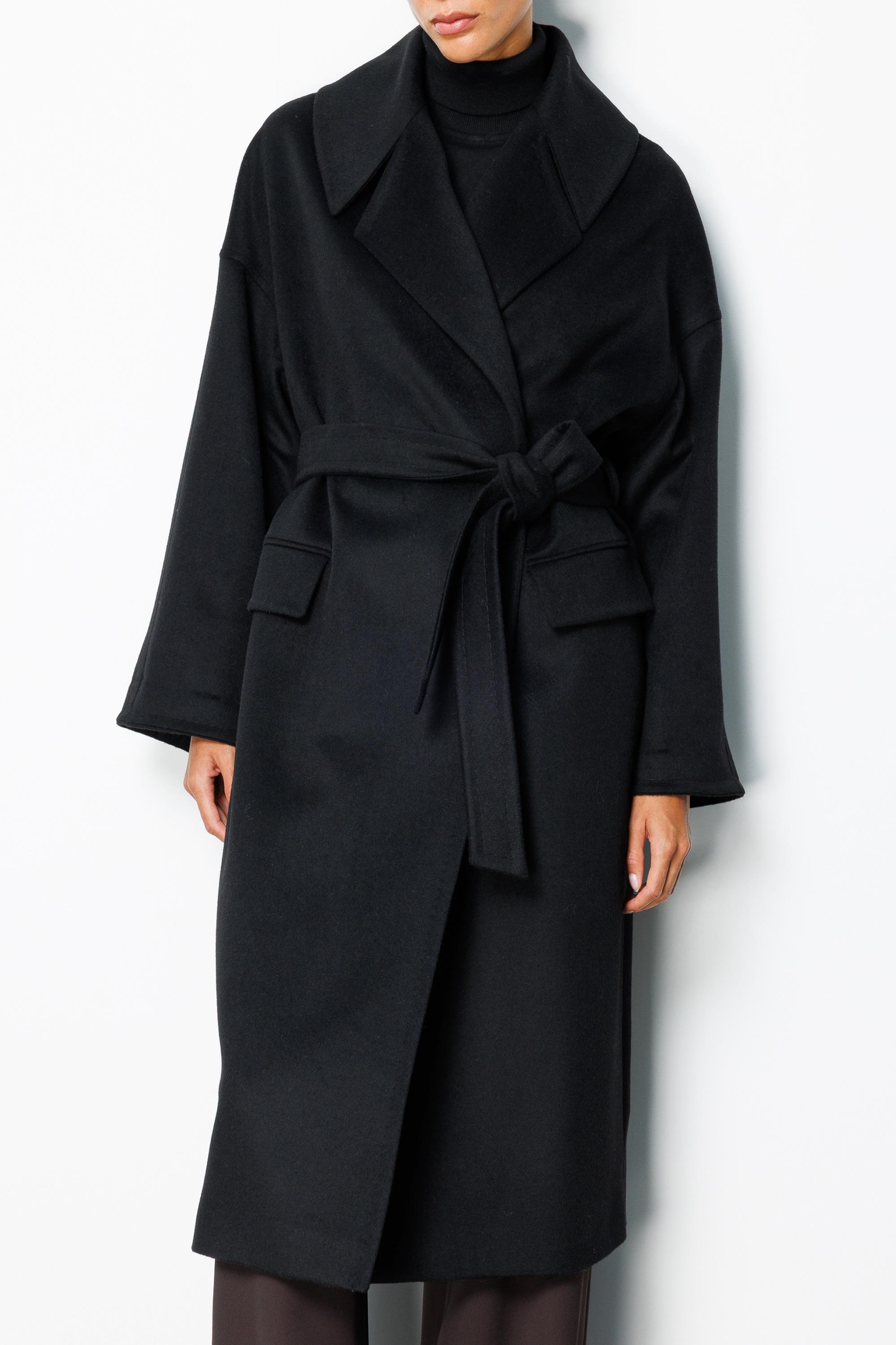 Geniş Yaka Kemerli Manto