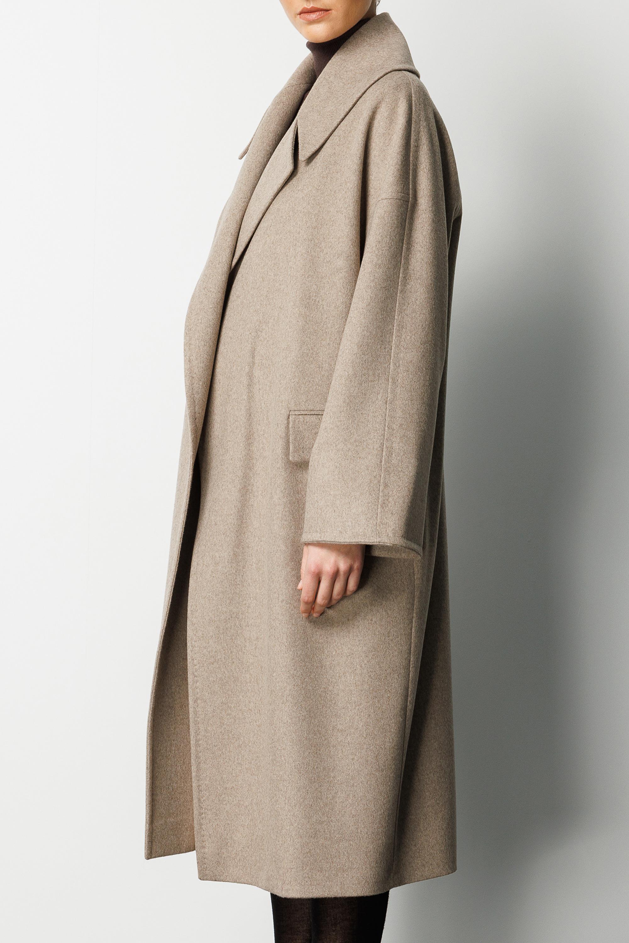 Geniş Yaka Kemerli Manto