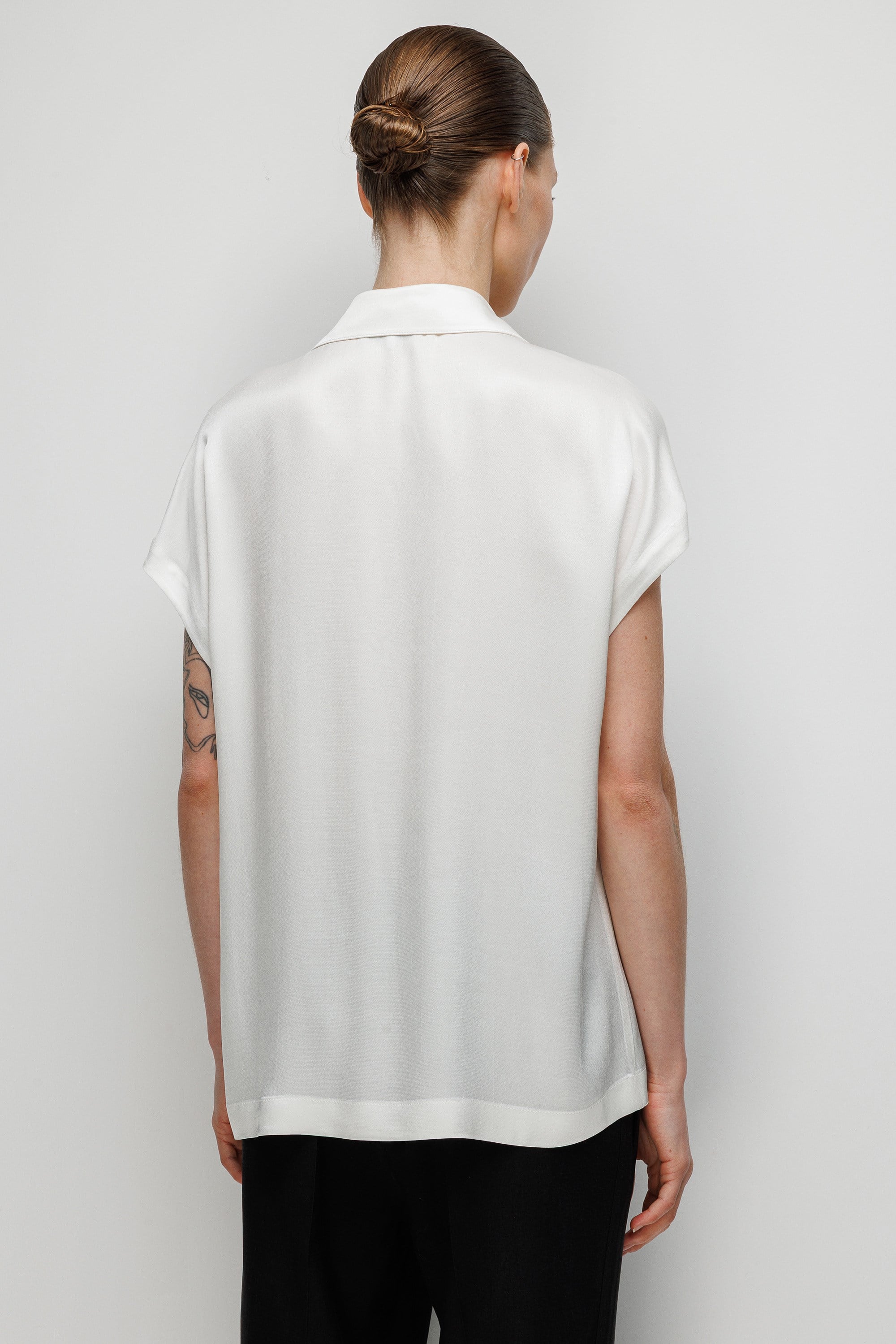 Gömlek Yaka Düşük Kol Bluz