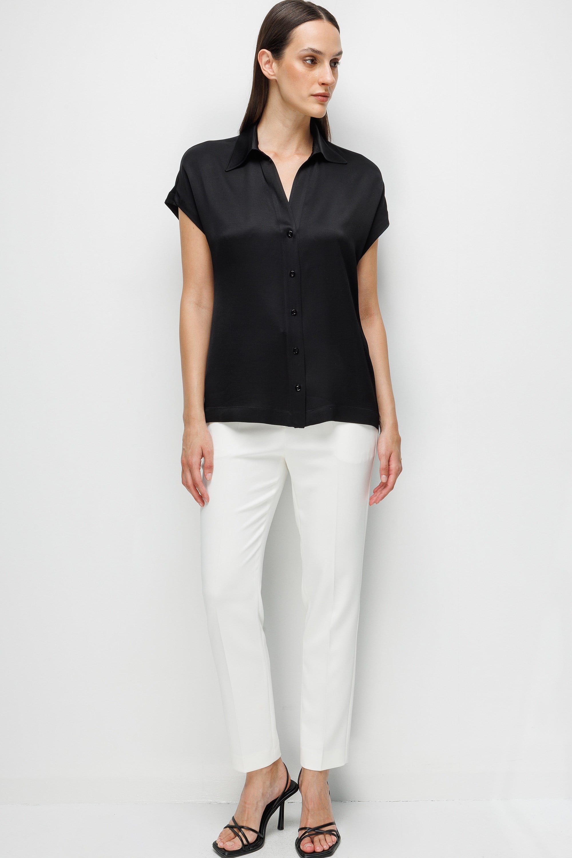 Gömlek Yaka Düşük Kol Bluz