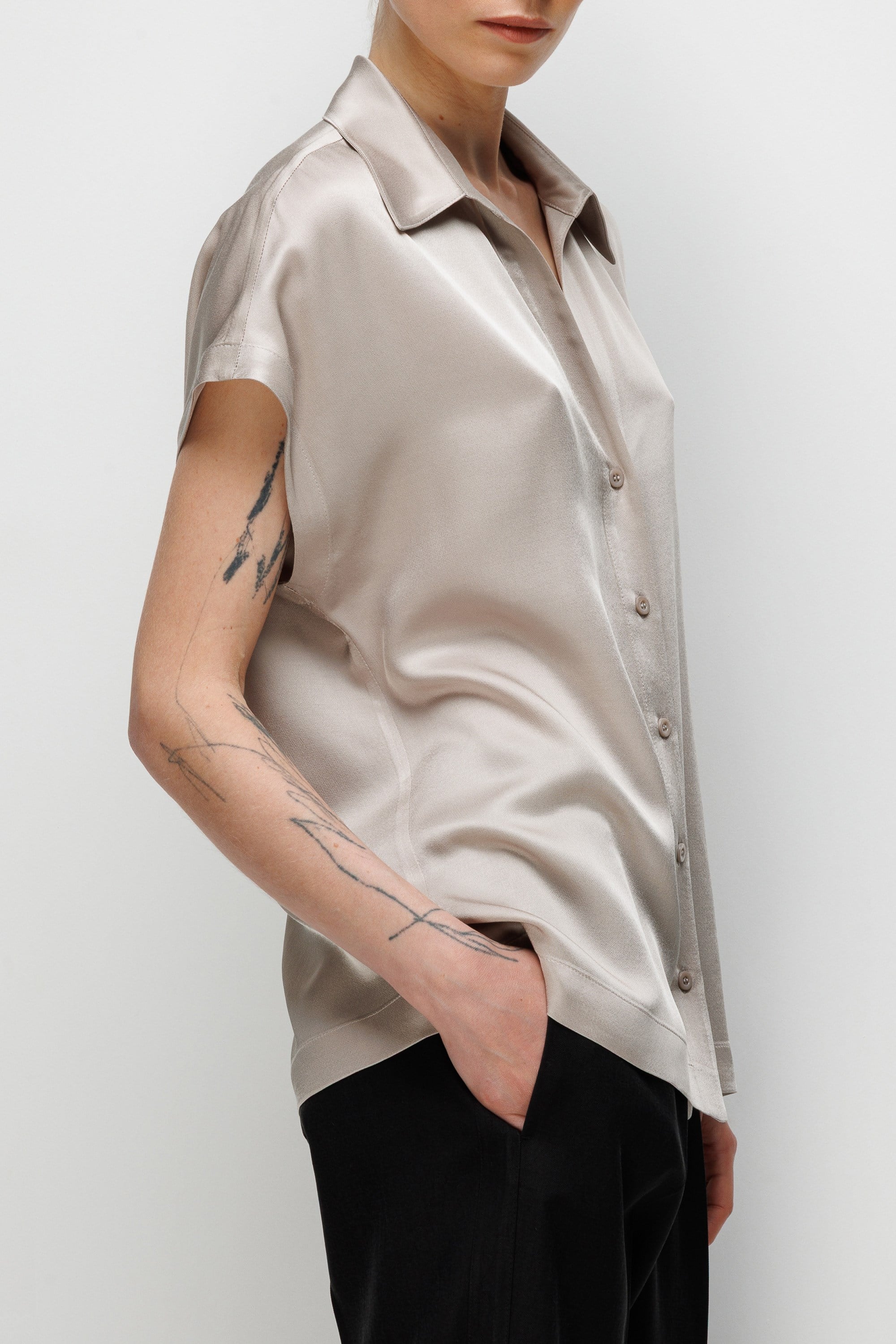 Gömlek Yaka Düşük Kol Bluz