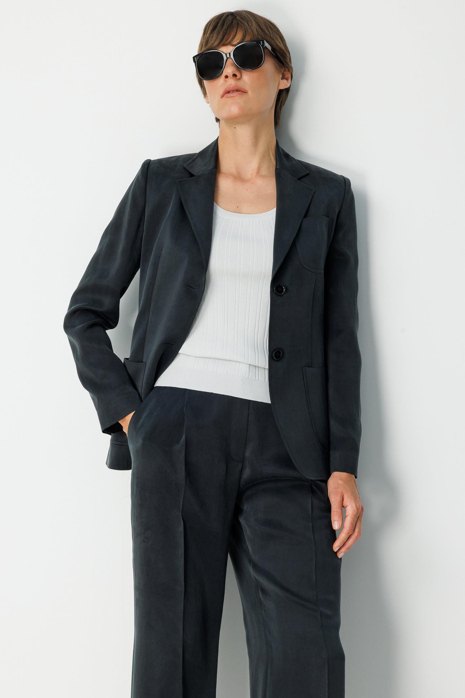 İki Düğme Dıştan Cepli Ceket