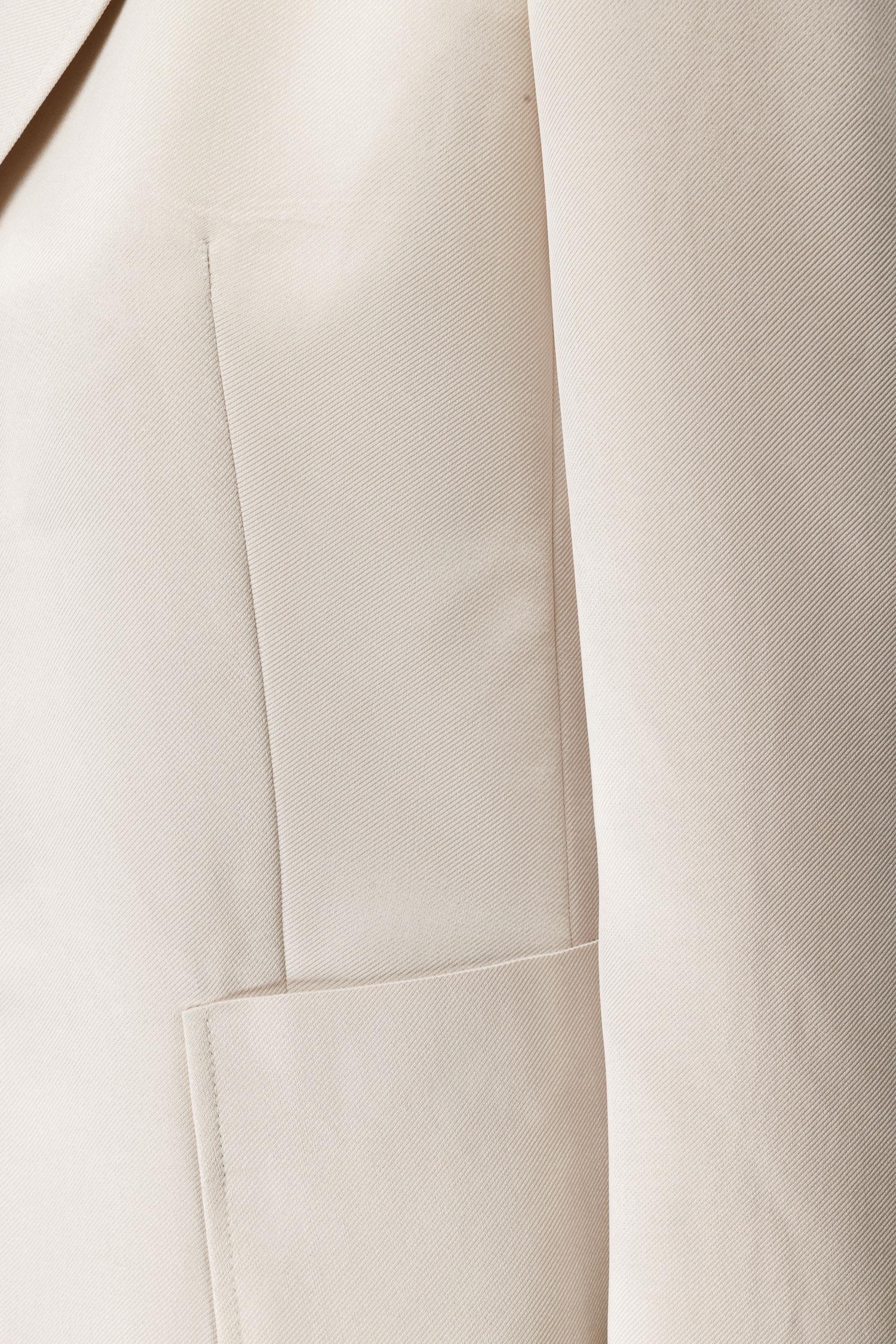 İki Düğmeli Dıştan Cepli Ceket