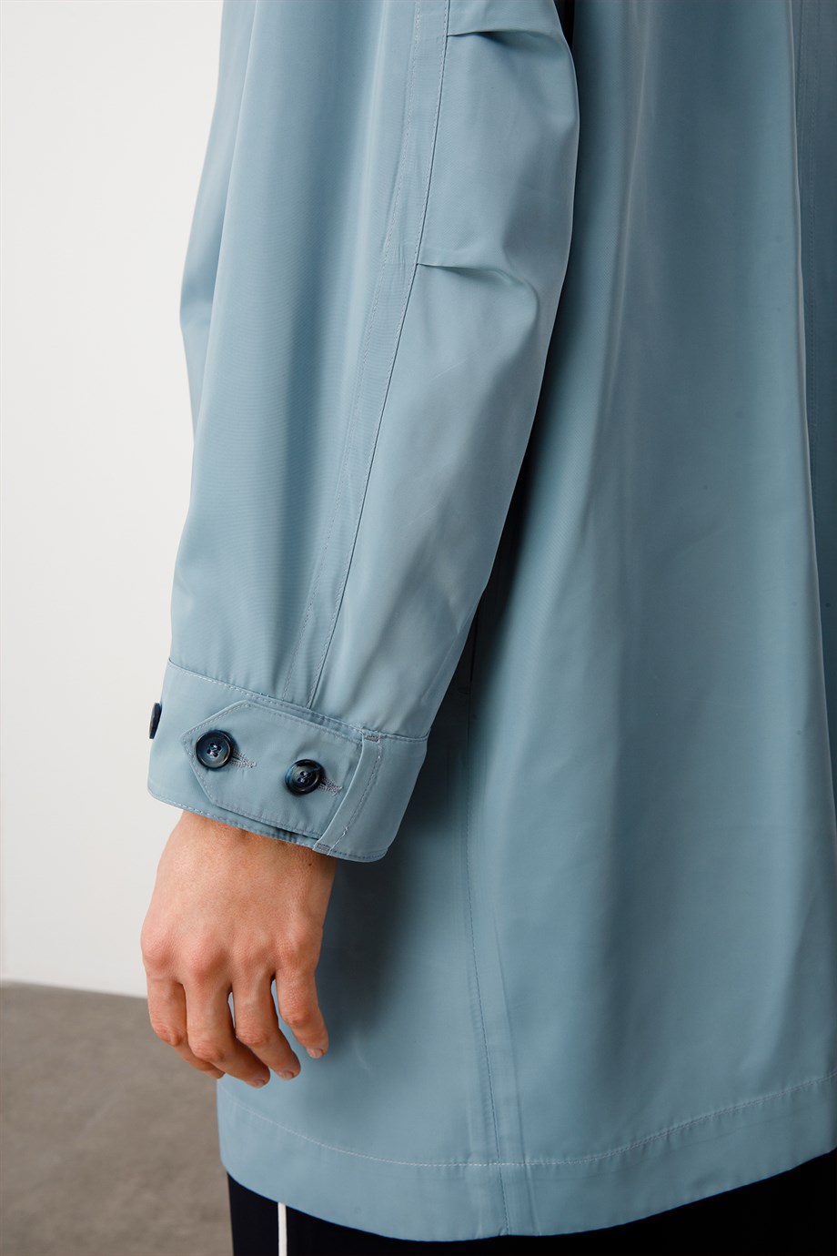 Kapüşonlu Fermuarlı Pardesü