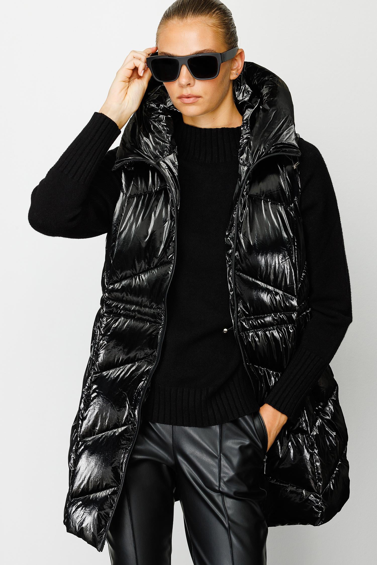 Kapüşonlu Kolsuz Anorak
