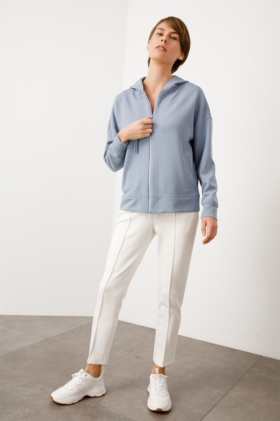Kapüşonlu Önü Fermuarlı Sweat