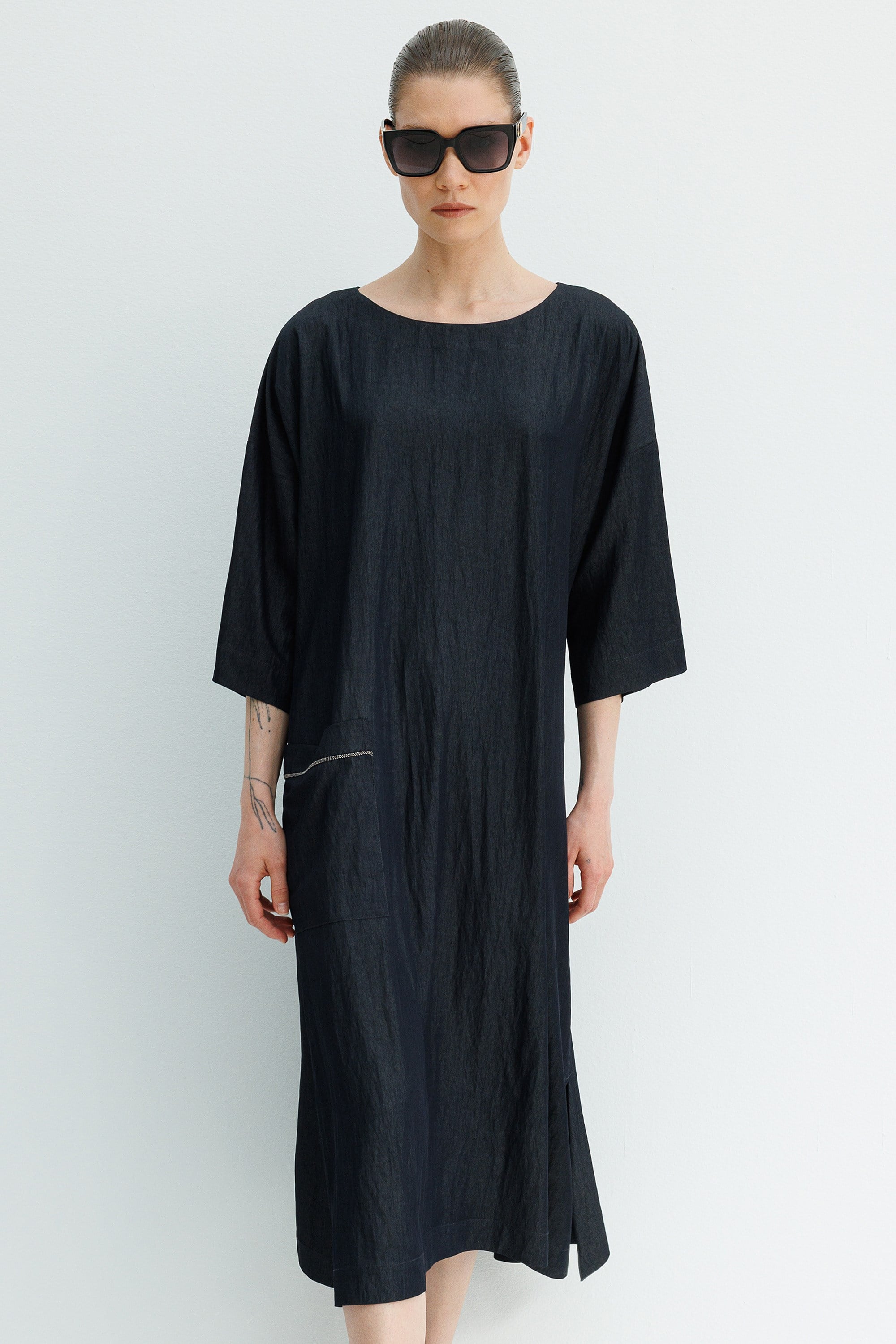 Kayık Yaka Cepli Elbise