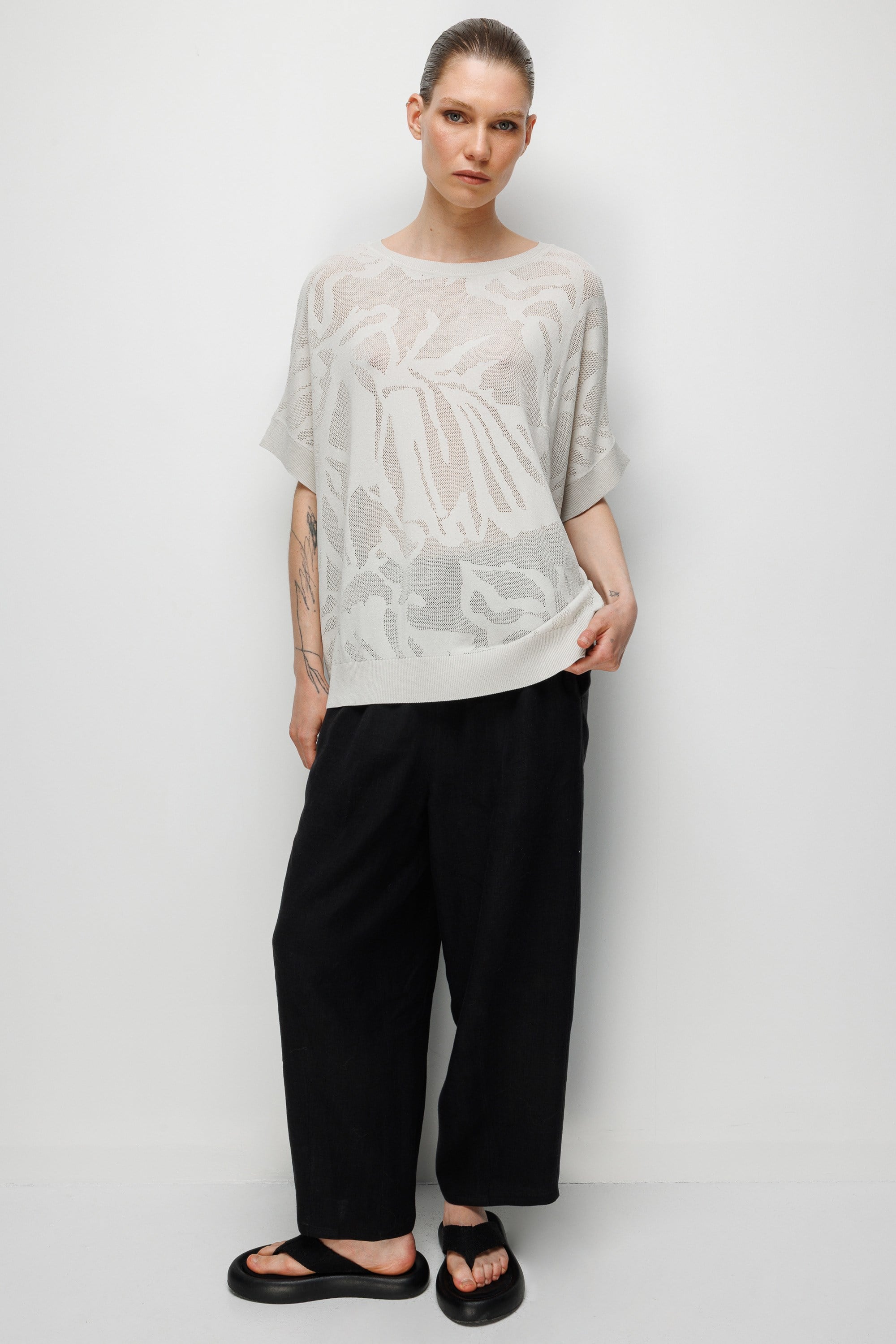 Kayık Yaka Jakarlı Triko