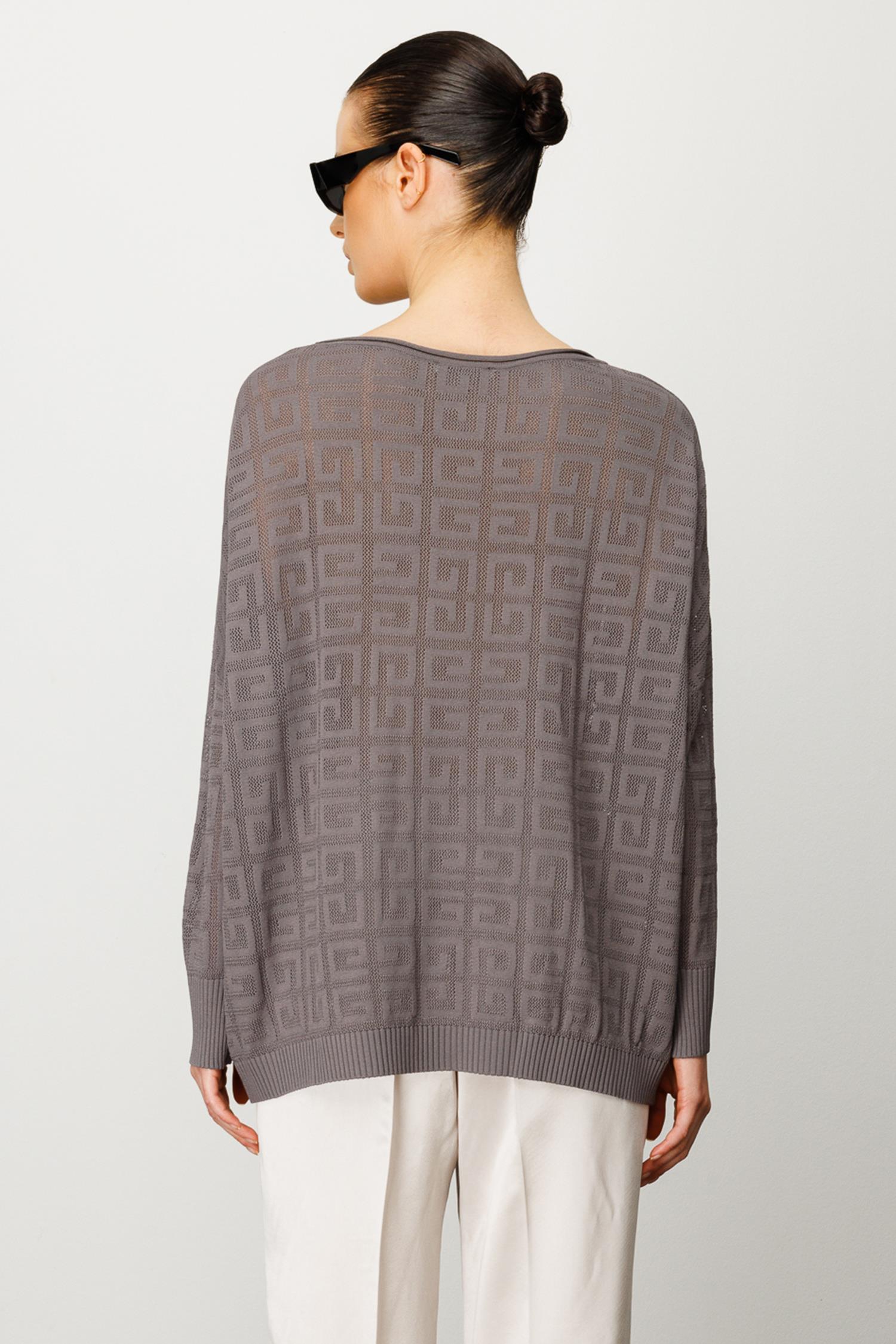 Kayık Yaka Jakarlı Triko