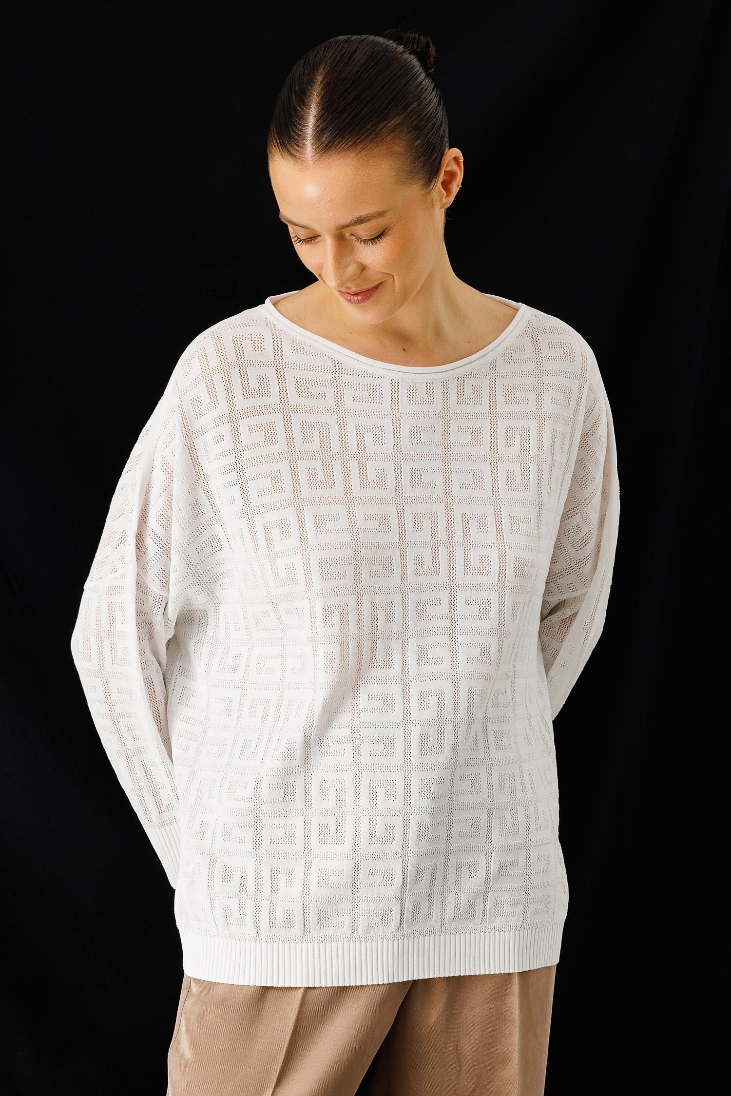 Kayık Yaka Jakarlı Triko