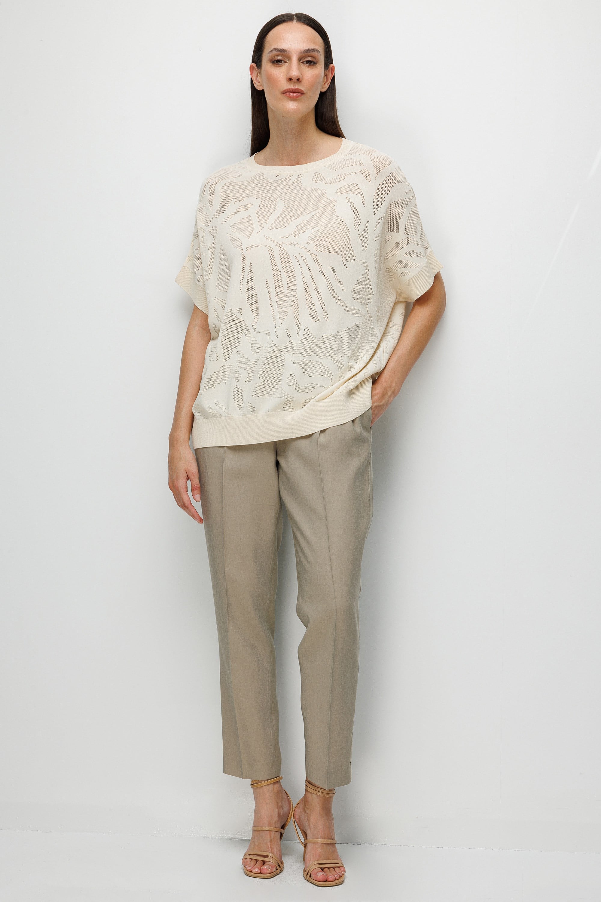 Kayık Yaka Jakarlı Triko