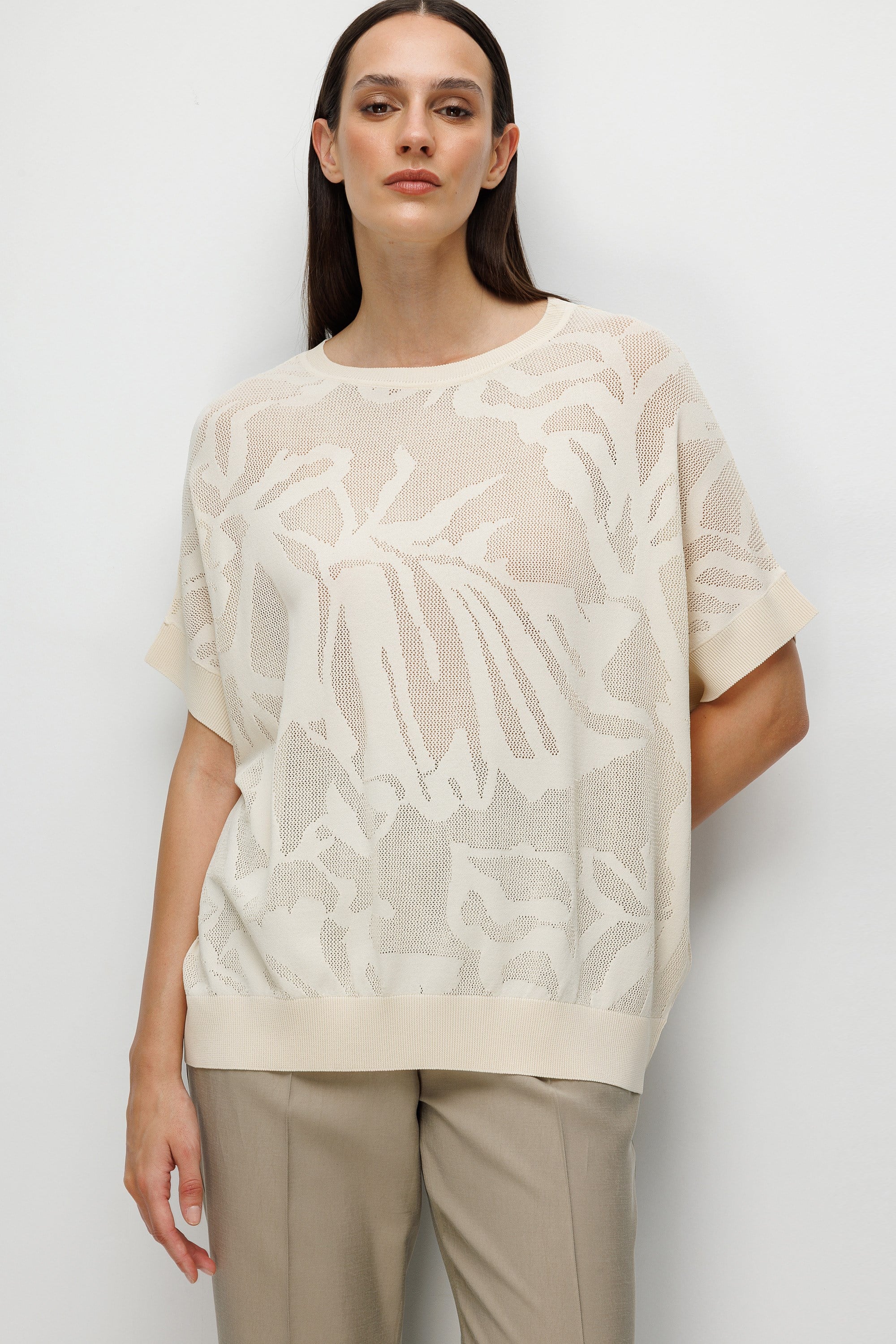 Kayık Yaka Jakarlı Triko