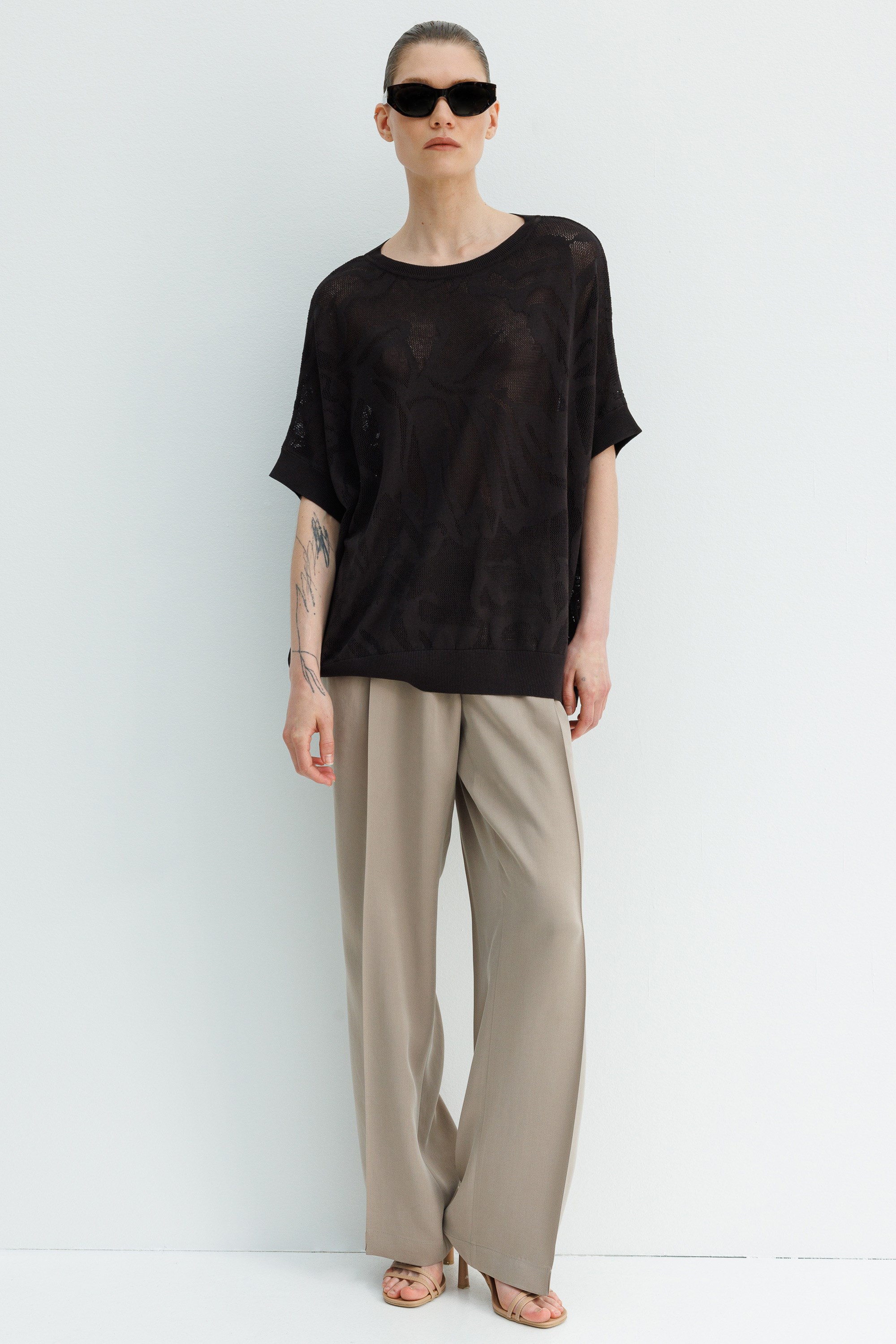 Kayık Yaka Jakarlı Triko