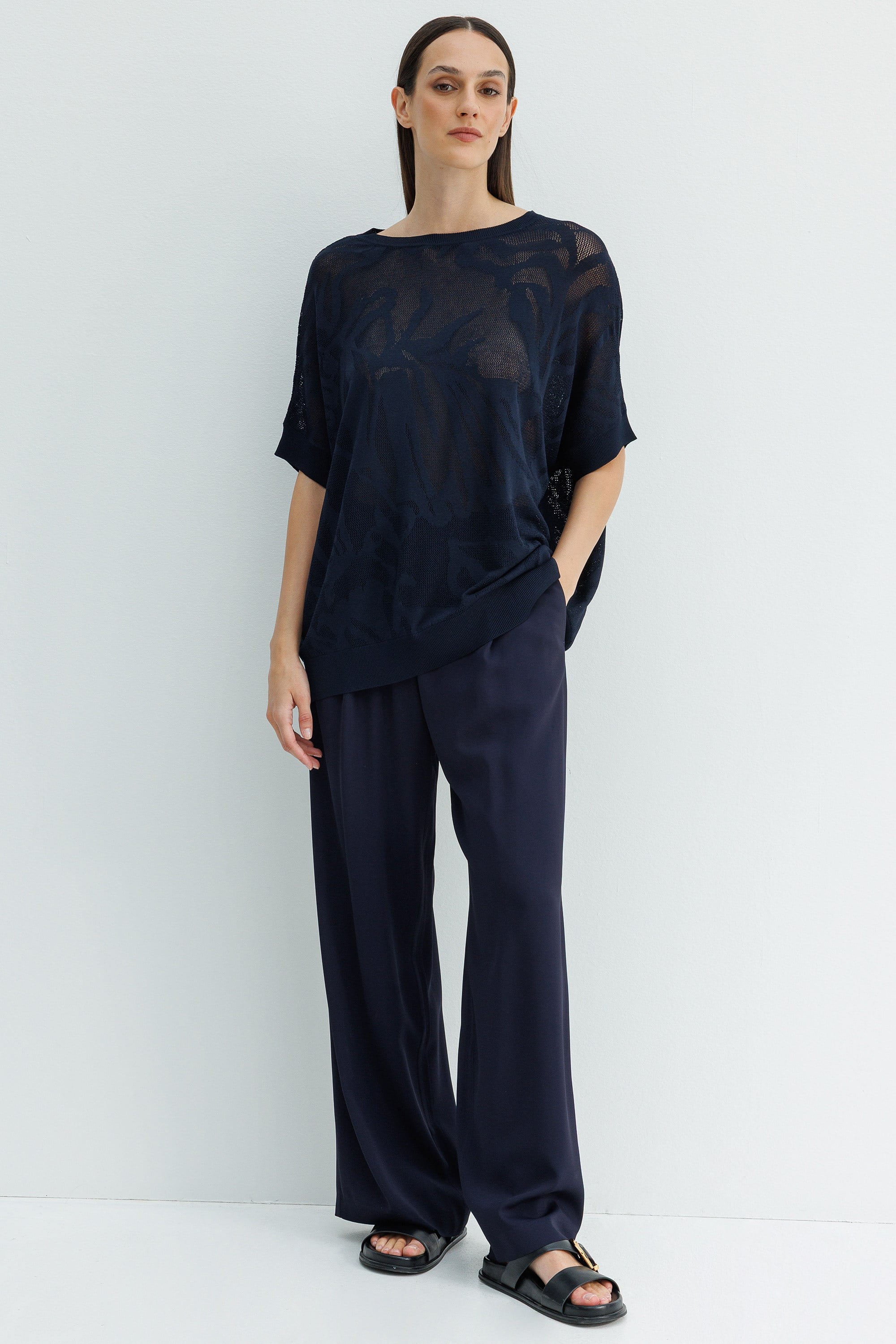 Kayık Yaka Jakarlı Triko