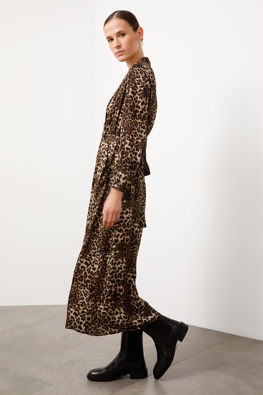 Kemerli Leopar Elbise