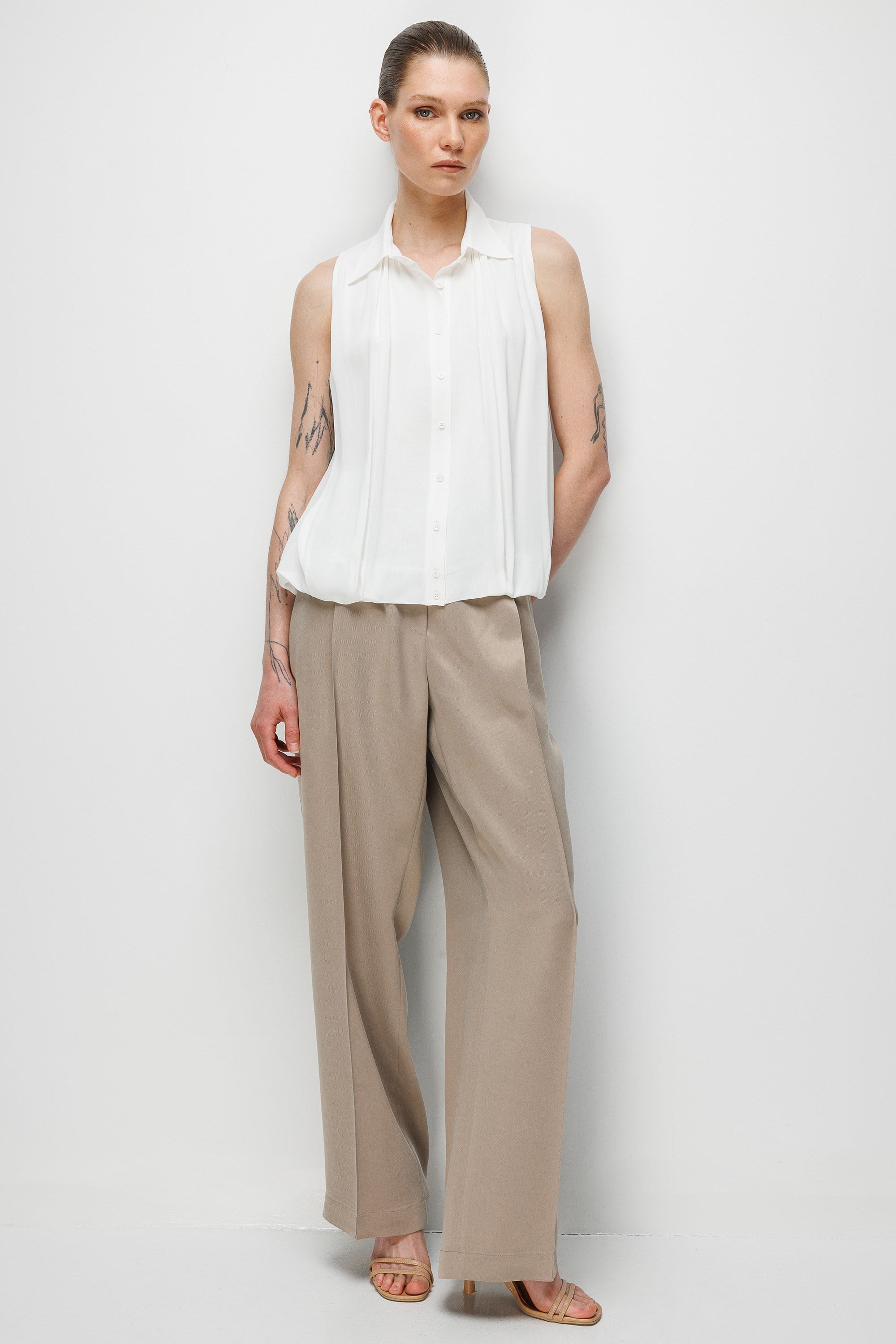 Kolsuz Drapeli Şifon Bluz