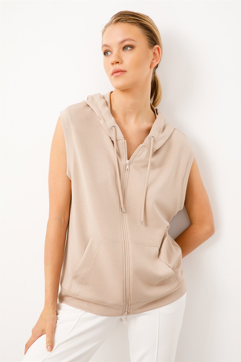 Kolsuz Kapüşonlu Sweat