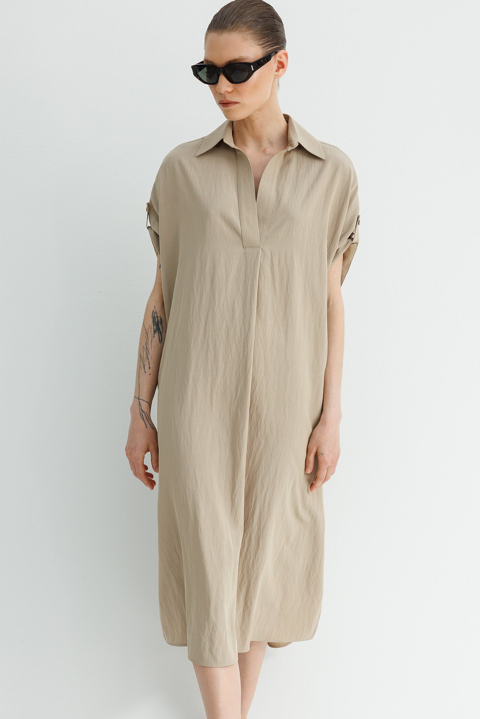 Kolu Apoletli Elbise