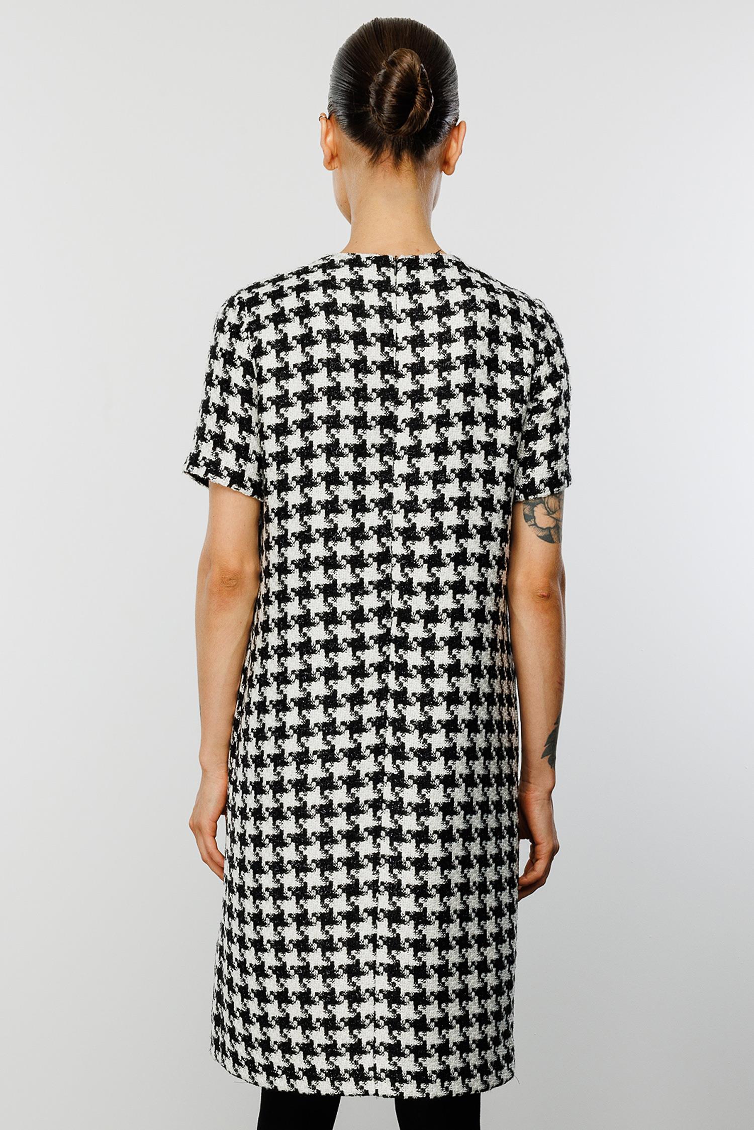 O Yaka Kazayağı Elbise