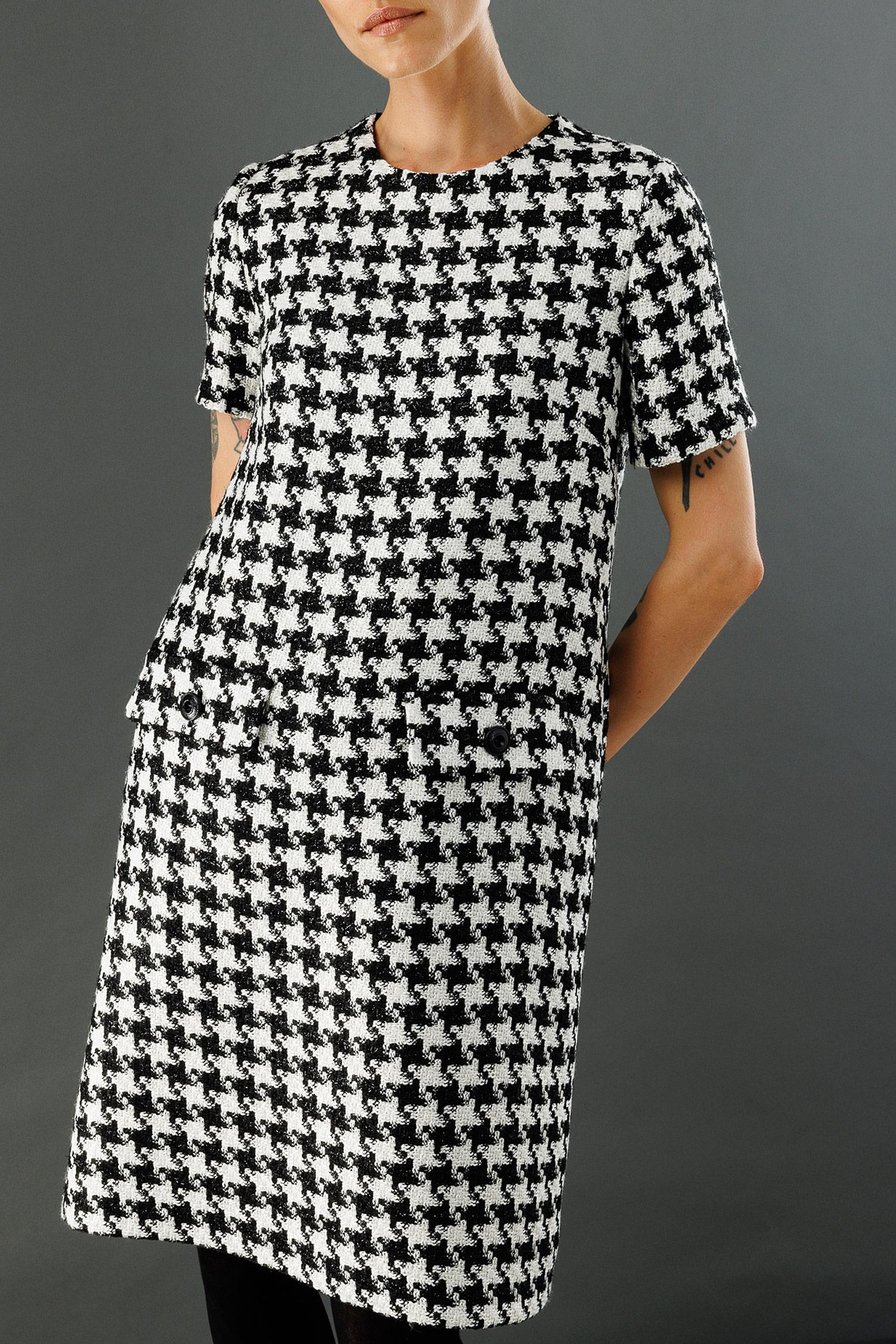 O Yaka Kazayağı Elbise