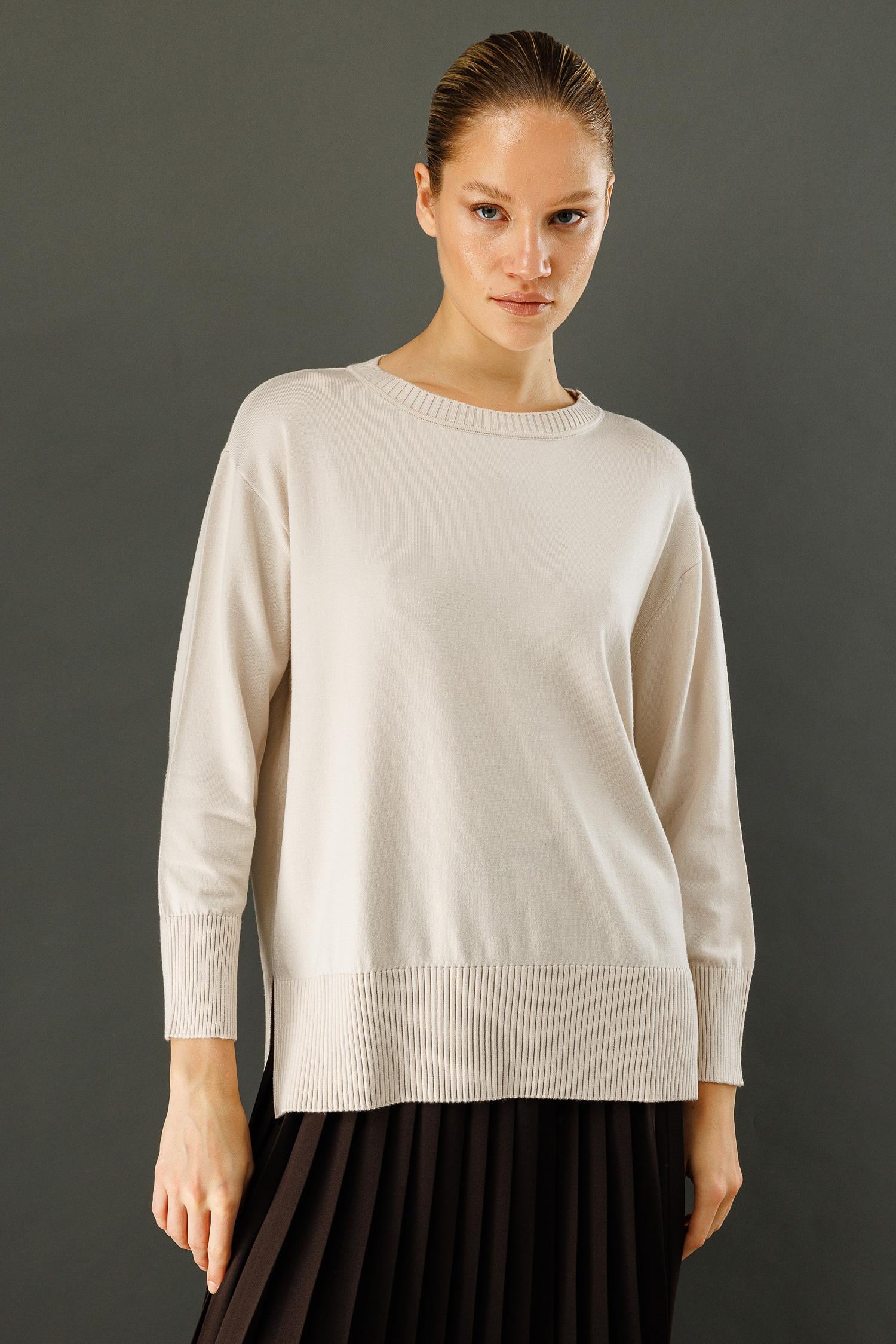 O Yaka Oversize Triko