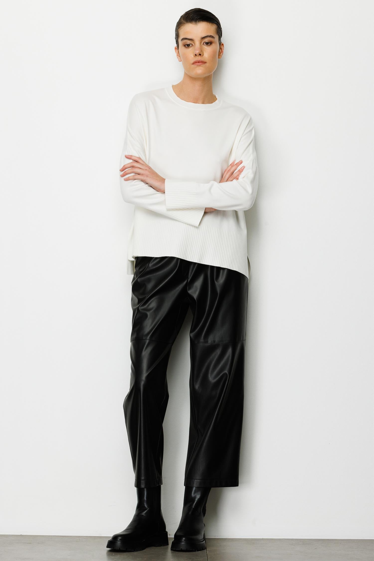 O Yaka Oversize Triko