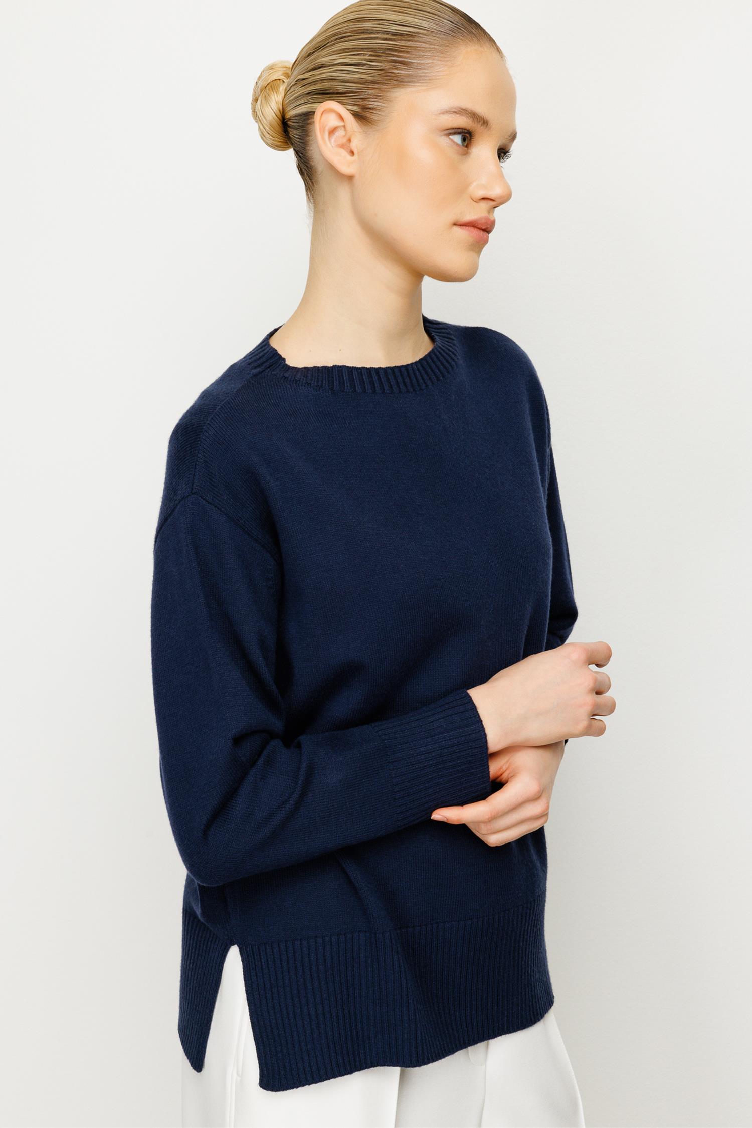 O Yaka Oversize Triko