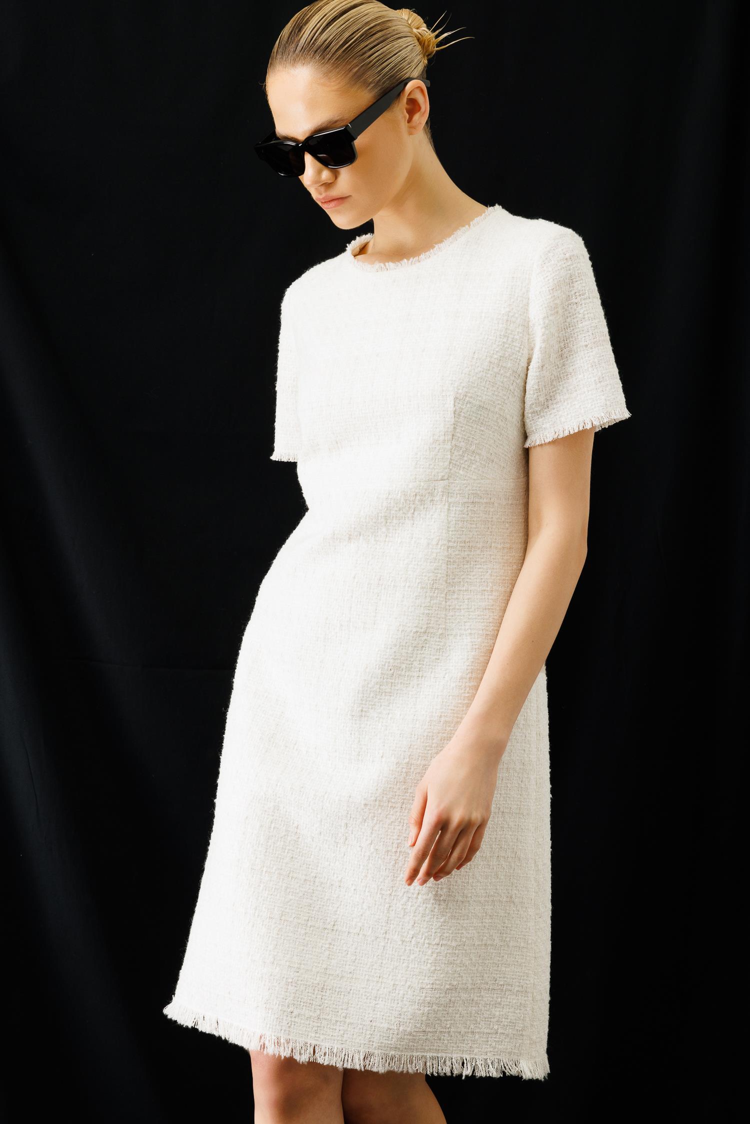 O Yaka Yarım Kol Elbise