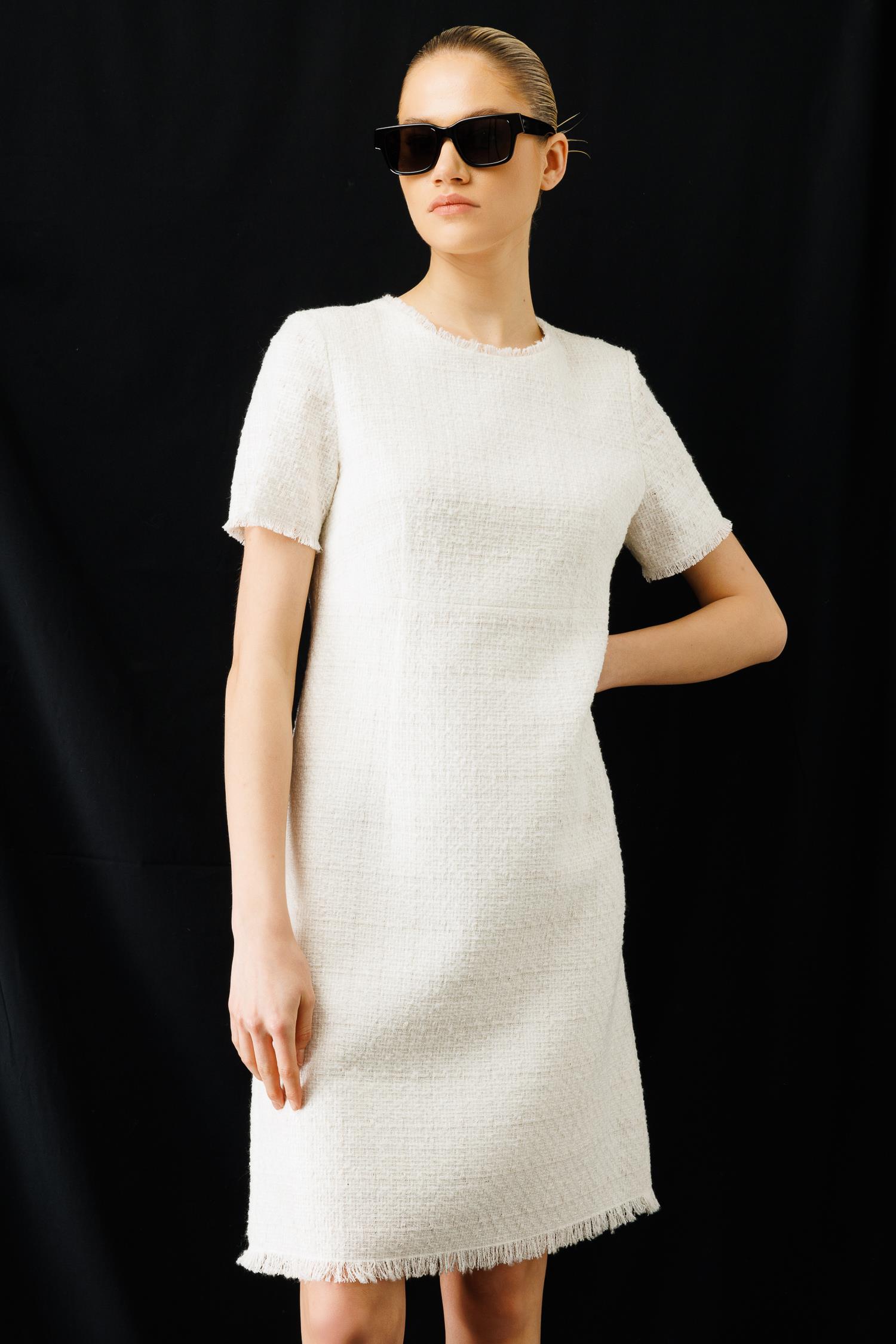 O Yaka Yarım Kol Elbise