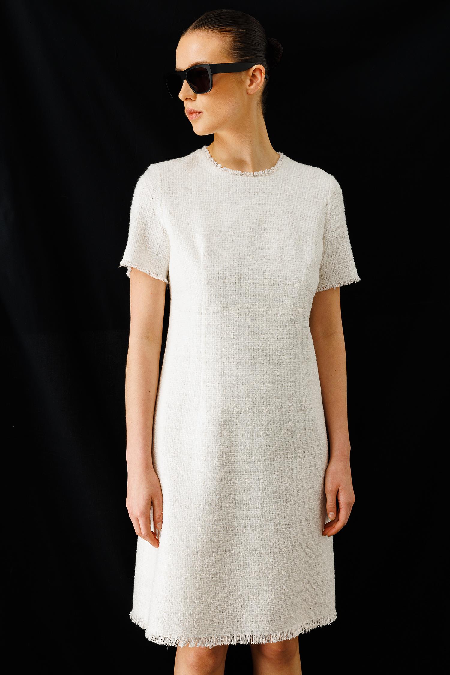 O Yaka Yarım Kol Elbise