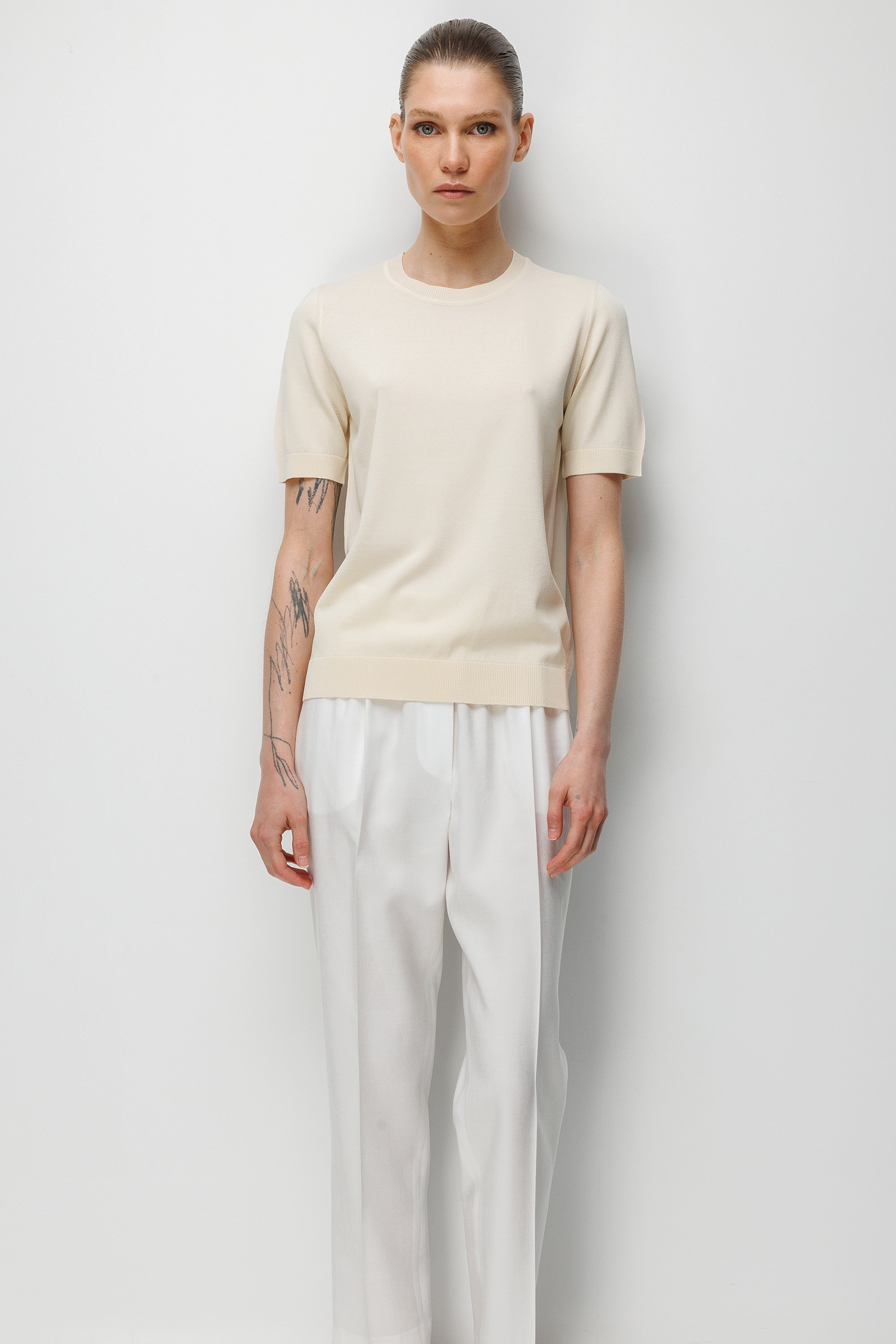 O Yaka Yarım Kol Triko