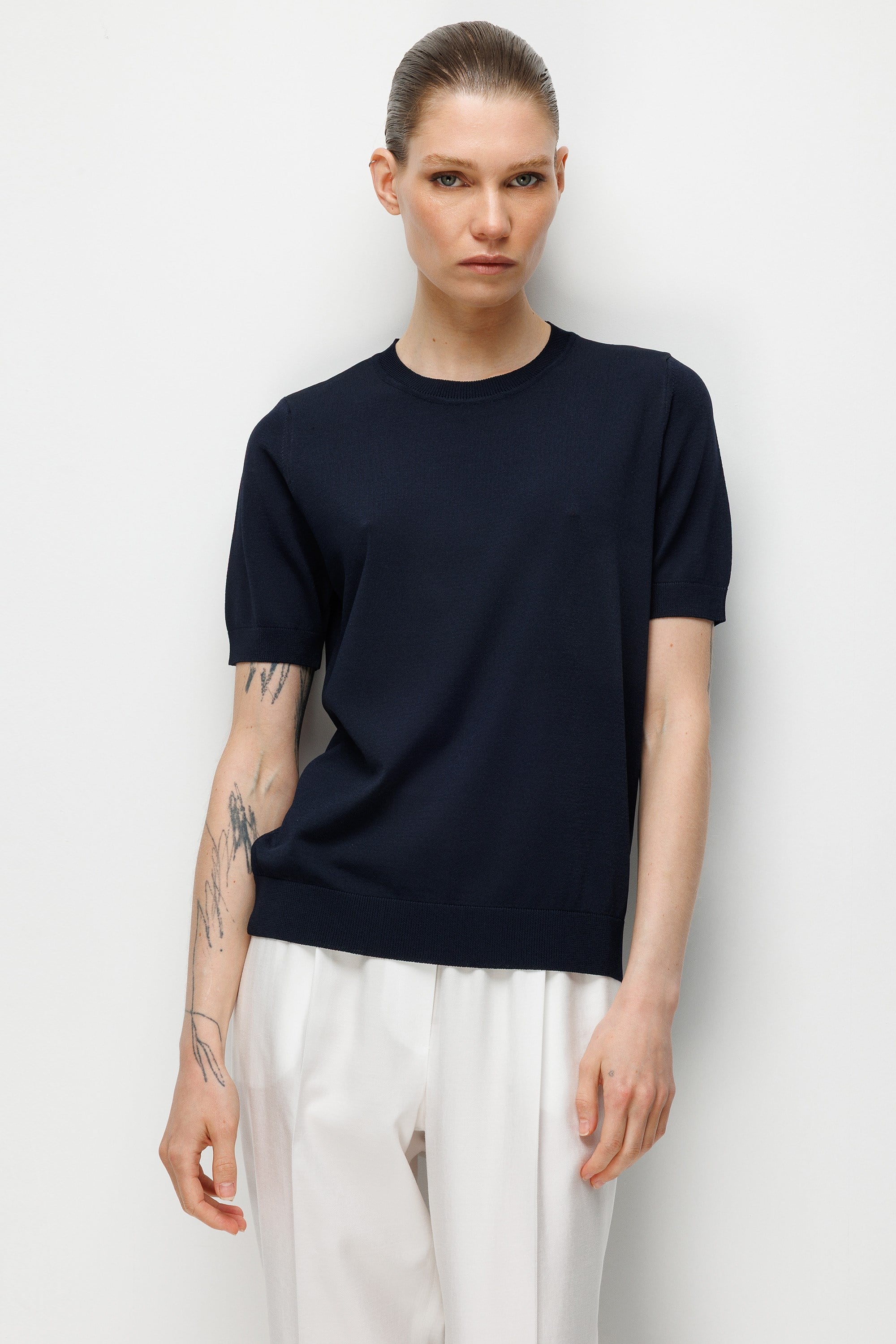 O Yaka Yarım Kol Triko