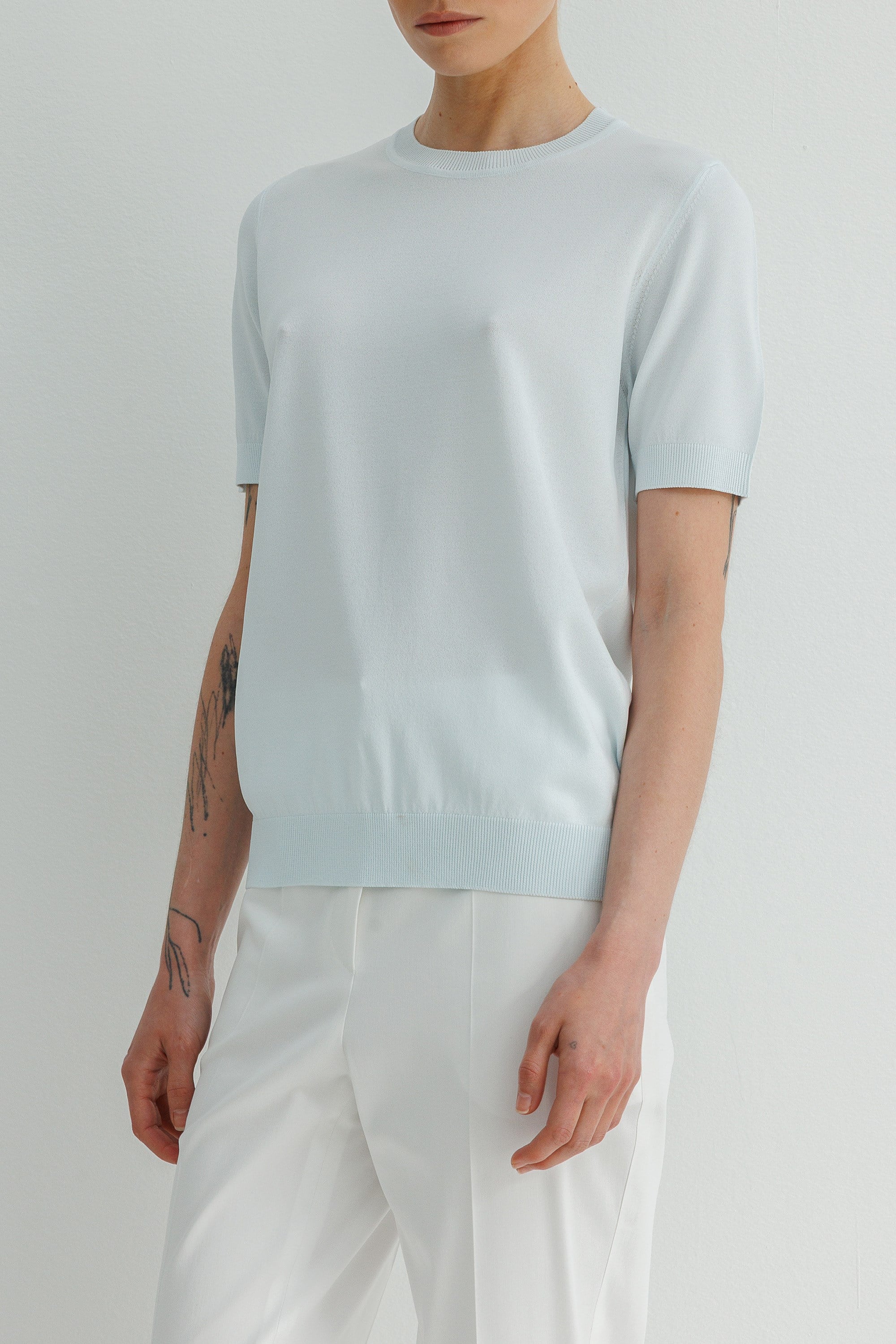 O Yaka Yarım Kol Triko