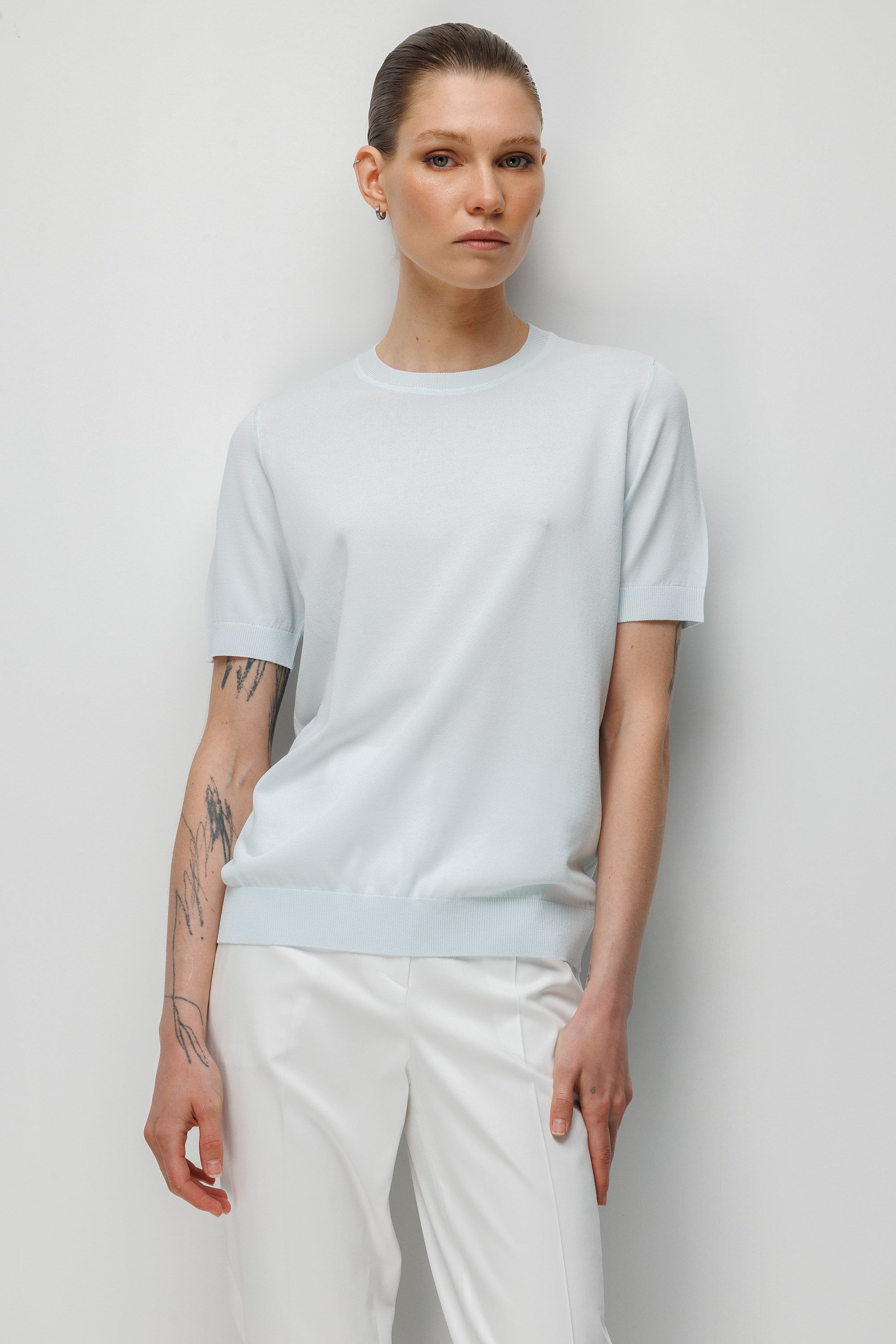 O Yaka Yarım Kol Triko