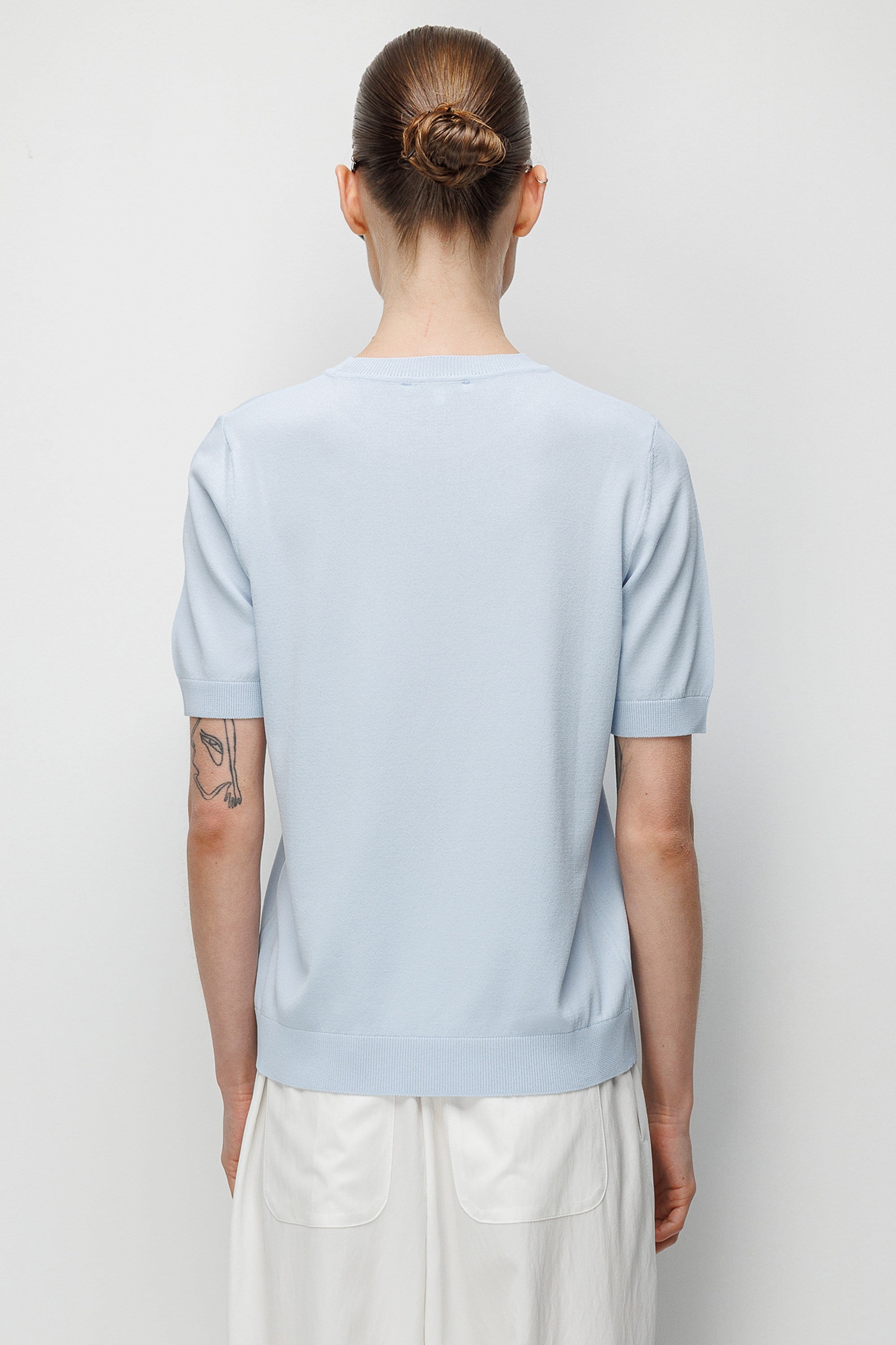 O Yaka Yarım Kol Triko