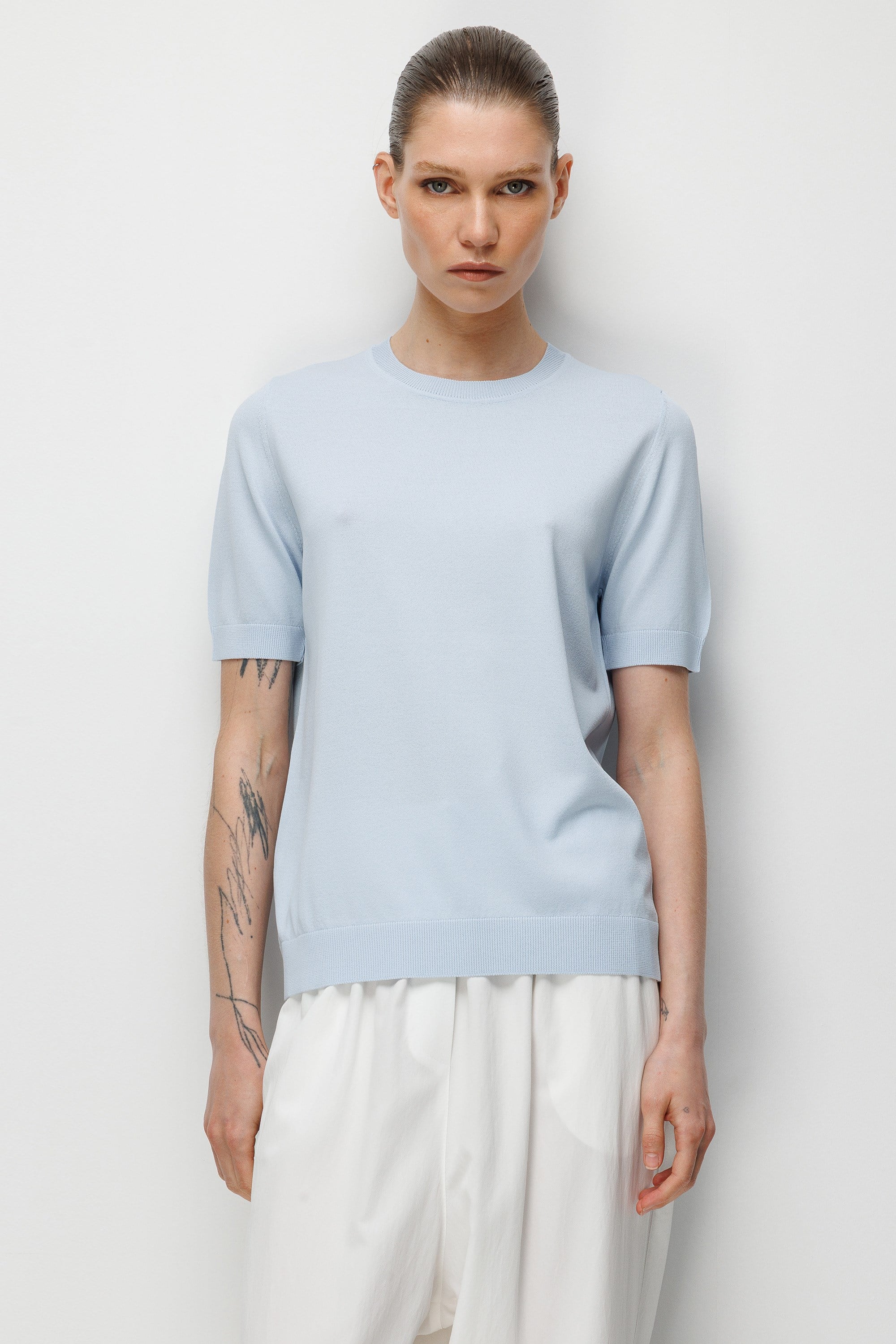 O Yaka Yarım Kol Triko