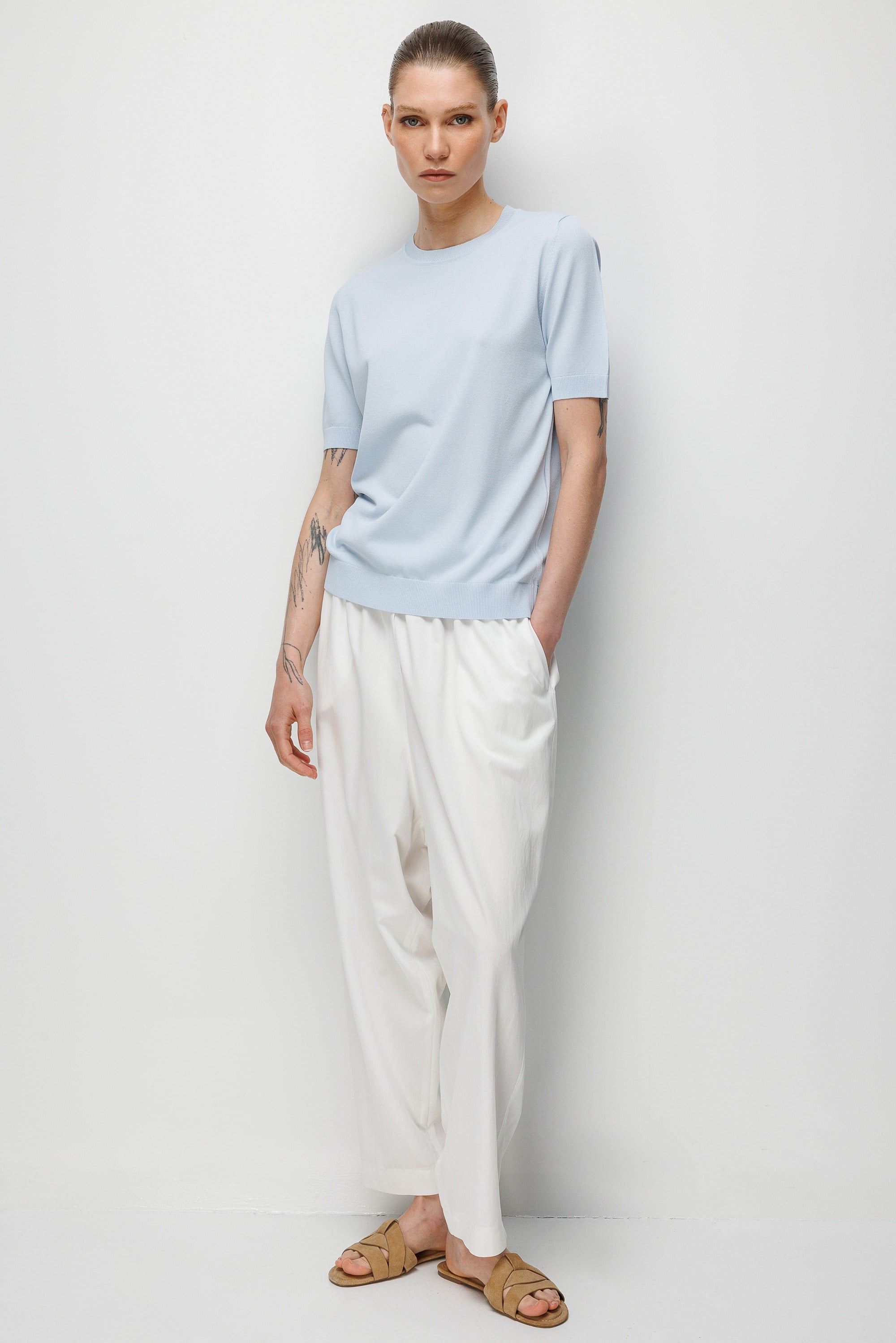 O Yaka Yarım Kol Triko