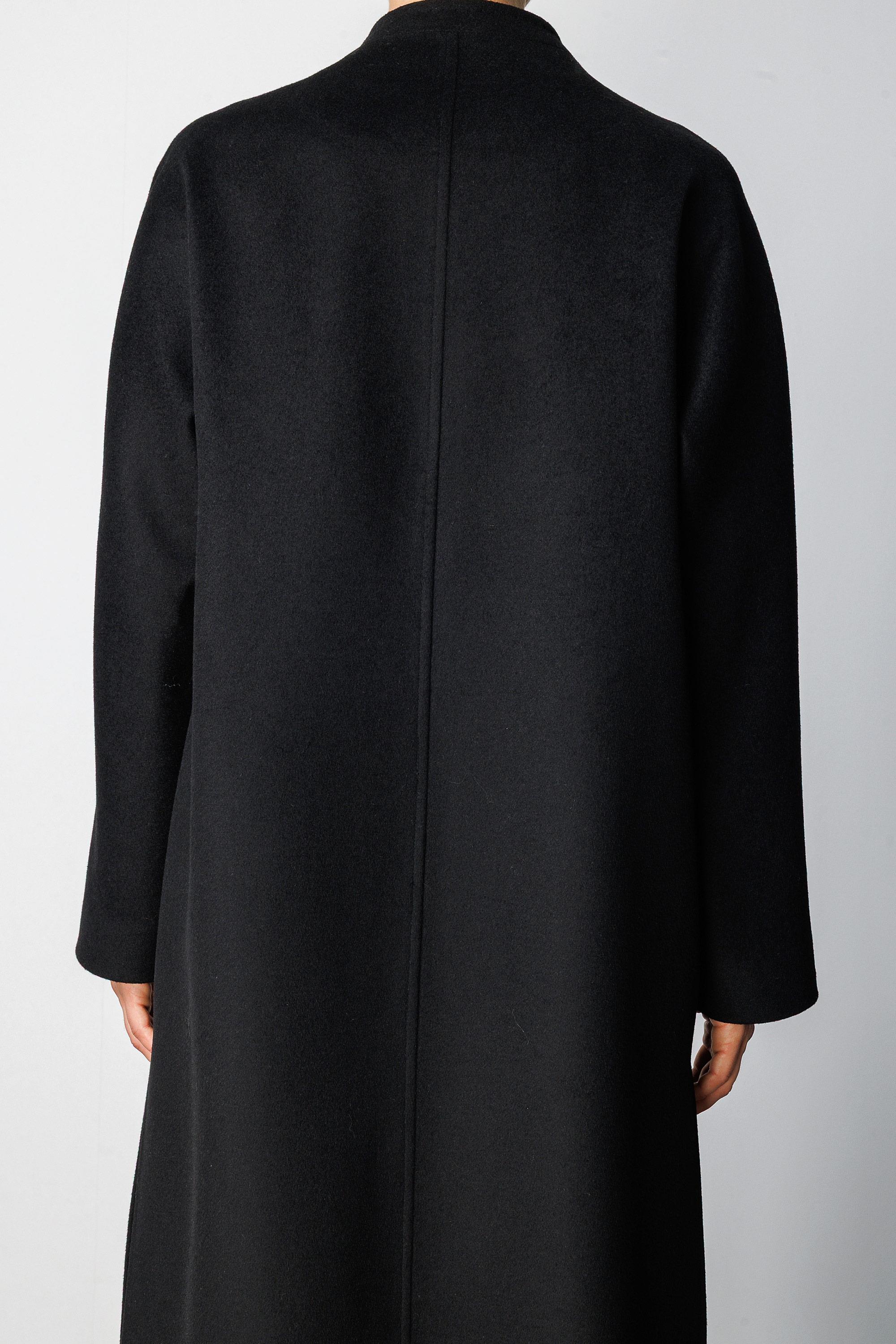 O Yaka Yırtmaçlı Uzun Manto